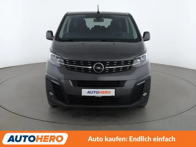 Opel Zafira Life view 9