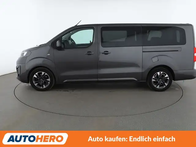Opel Zafira Life view 3