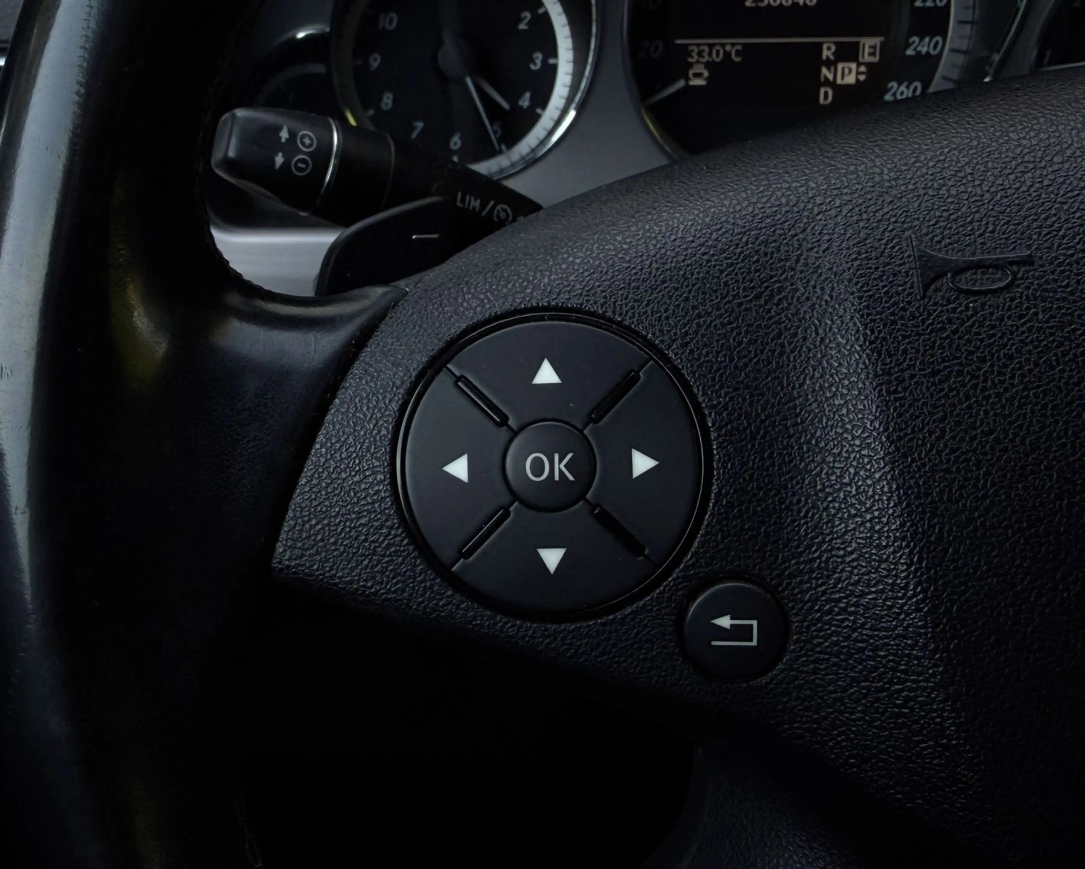 Mercedes-Benz E 250 CDI Avantgarde Navi/Klima/Tempomat/PDC — photo 14