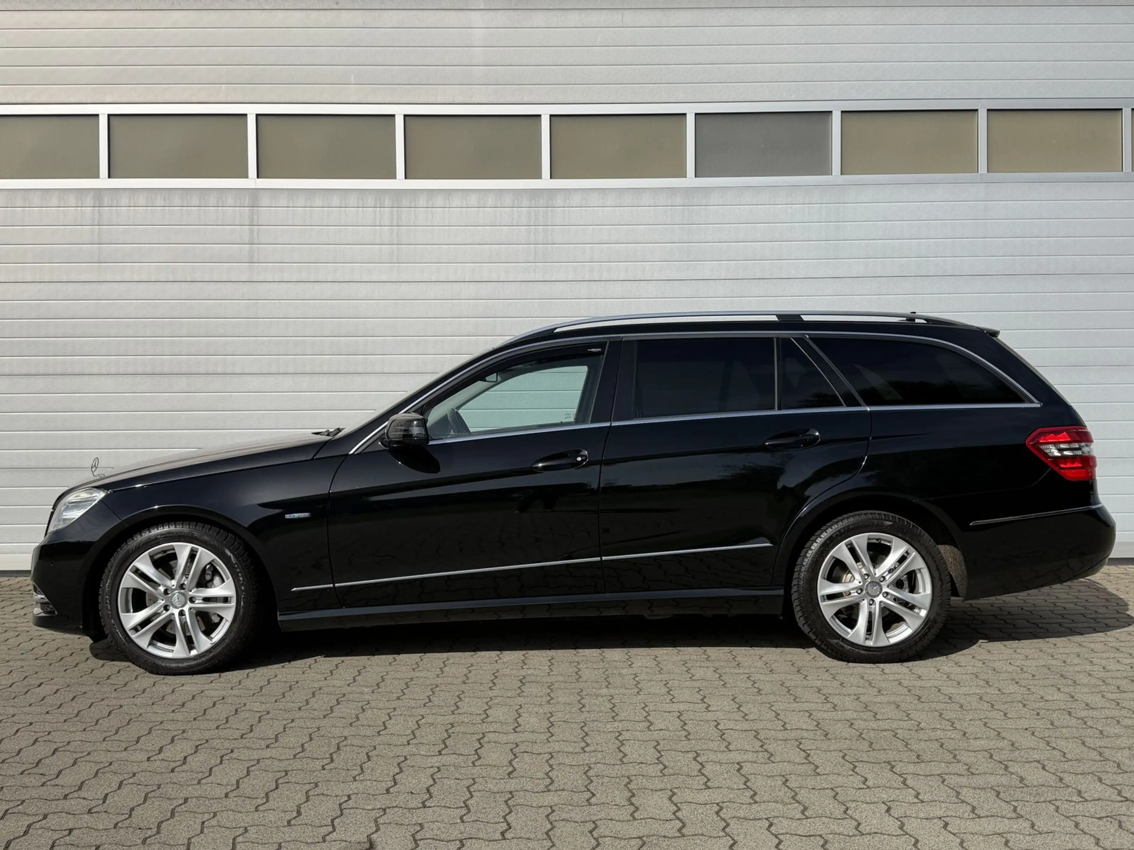 Mercedes-Benz E 250 CDI Avantgarde Navi/Klima/Tempomat/PDC — photo 5