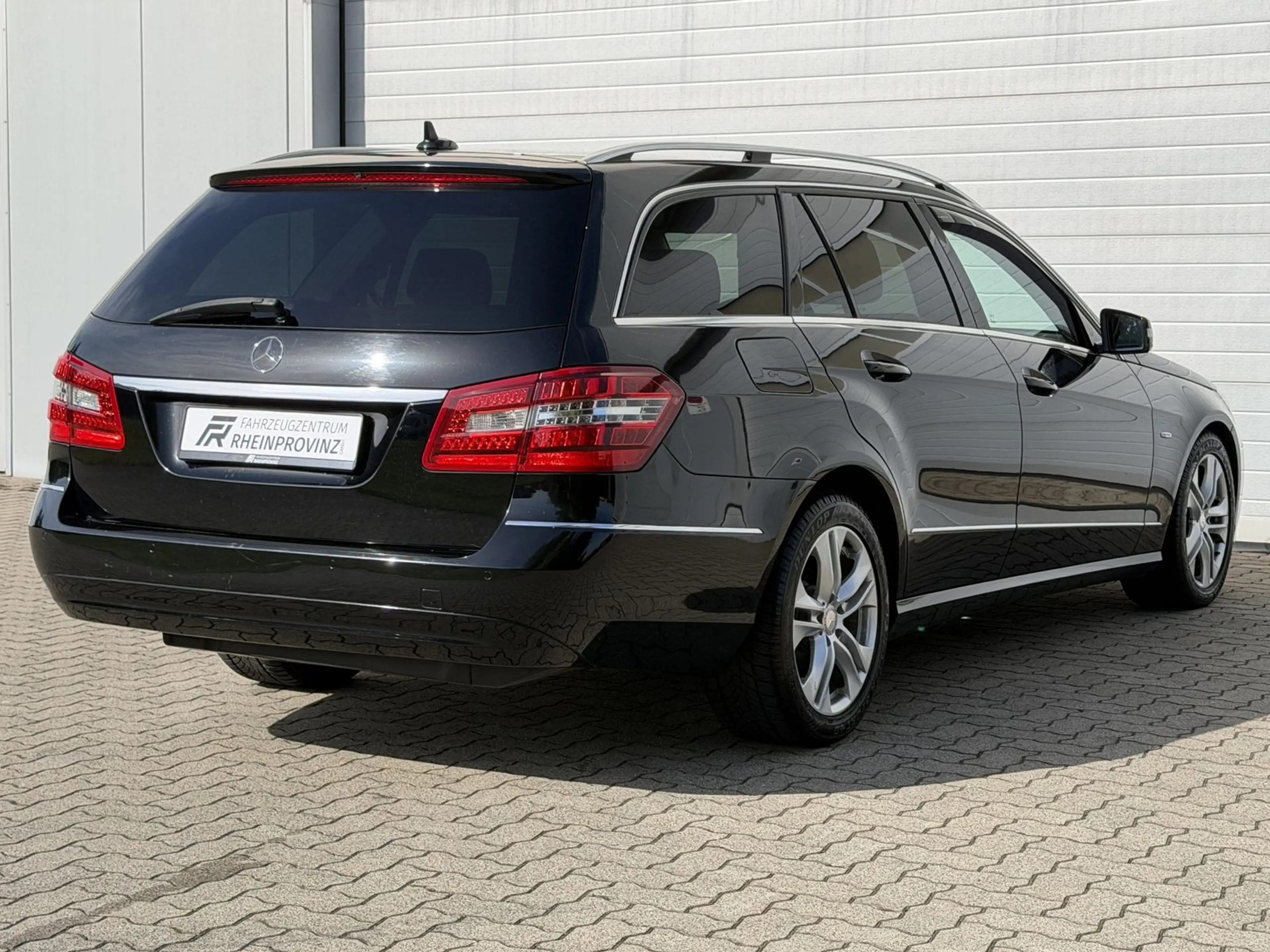 Mercedes-Benz E 250 CDI Avantgarde Navi/Klima/Tempomat/PDC — photo 4