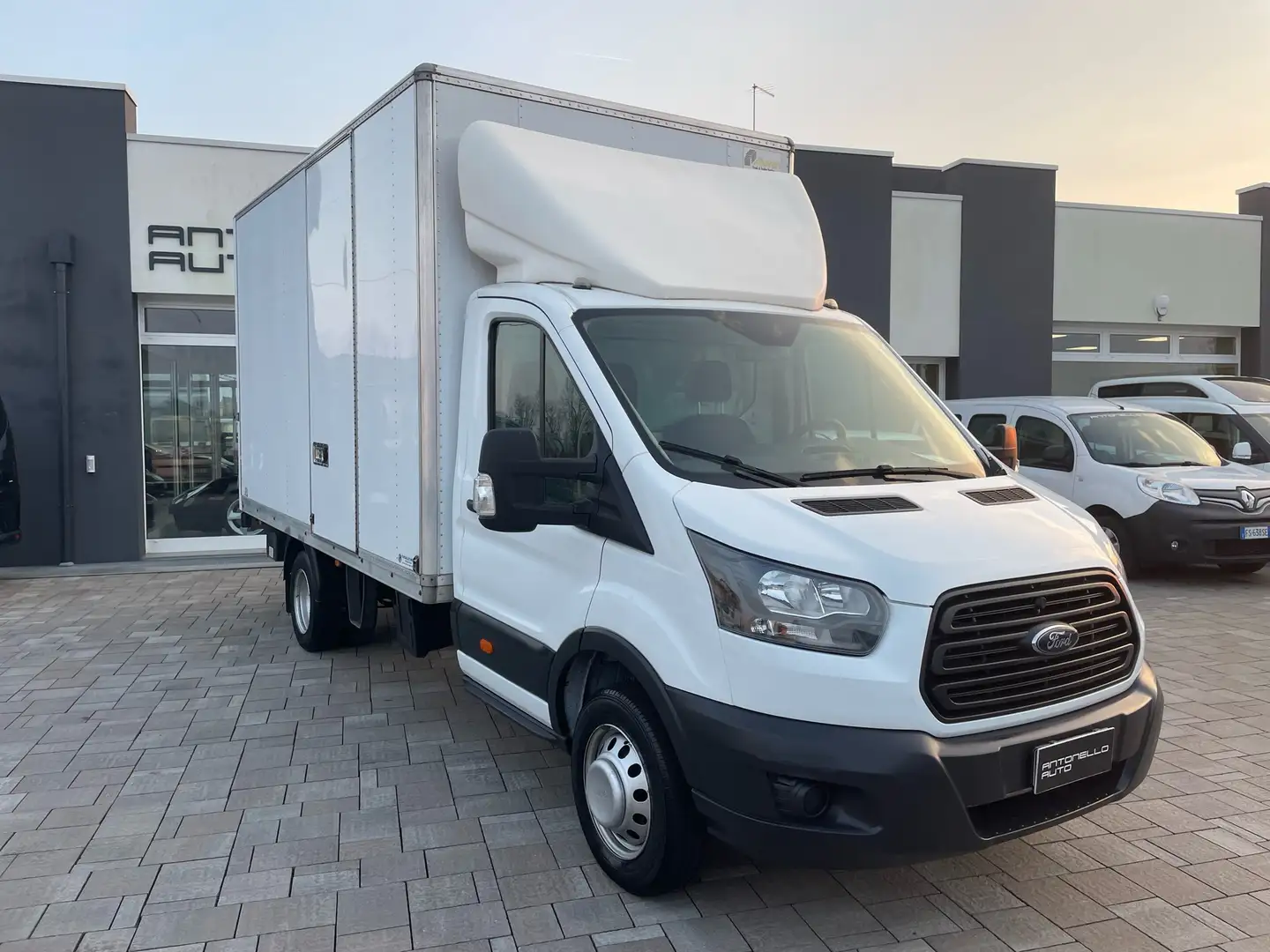 Ford Transit 350 2.0Tdci 170CV FURGONE CON PEDANA IN ARRIVO Bianco - 1