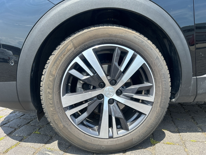 Peugeot 5008 Allure Pack Mild-Hybrid 136 e-DSC6 7-Sitzer — photo 9