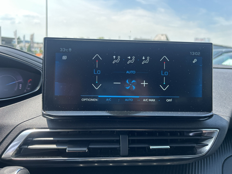 Peugeot 5008 Allure Pack Mild-Hybrid 136 e-DSC6 7-Sitzer — photo 11