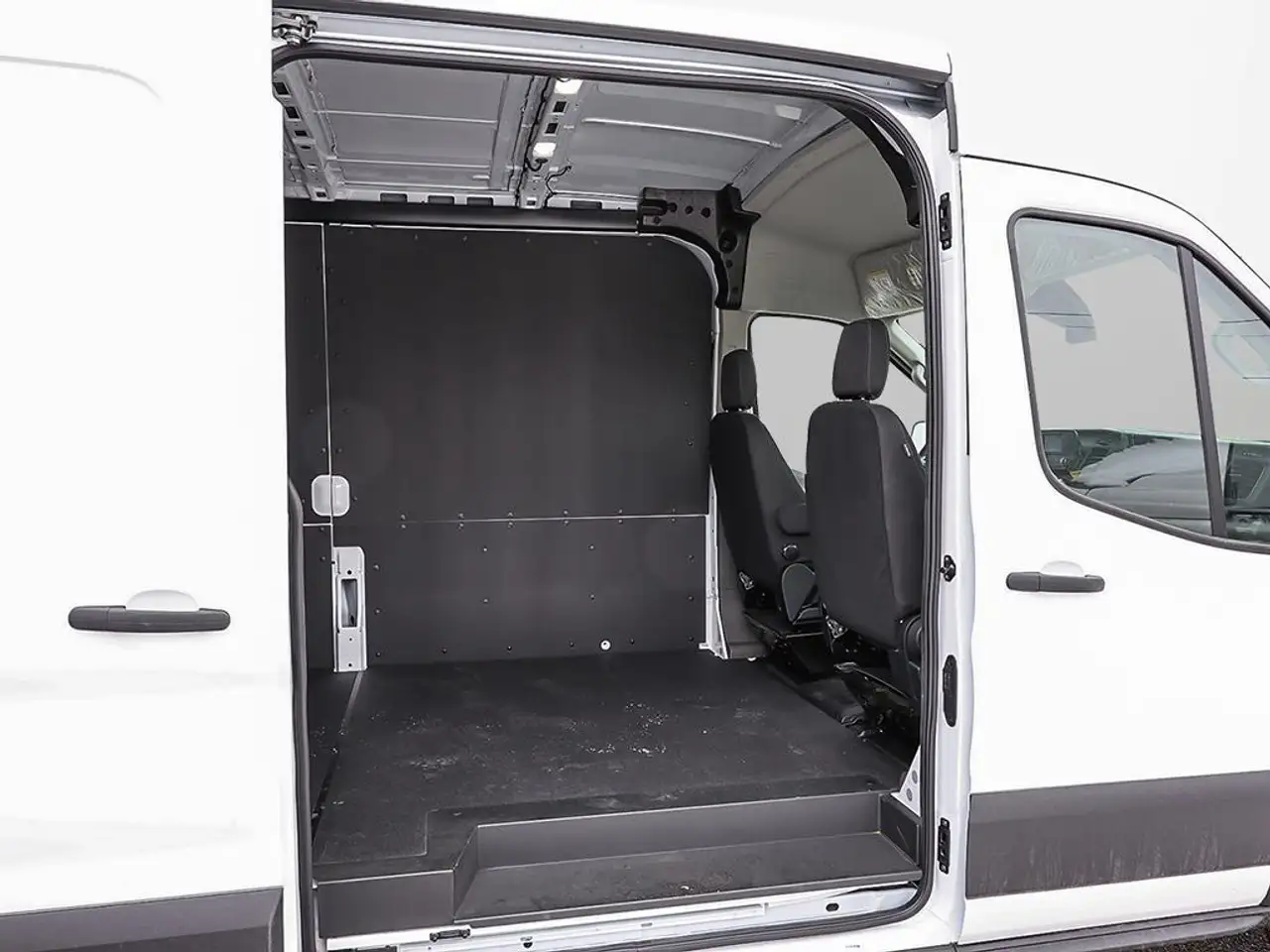 Ford Transit photo Ford Transit