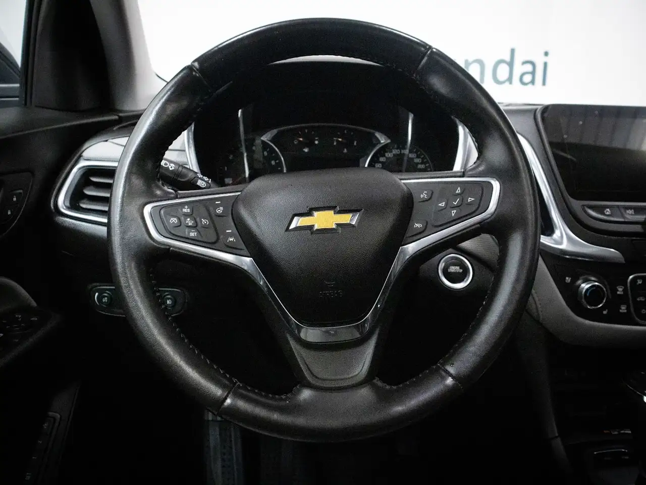 Chevrolet Equinox снимка Chevrolet Equinox