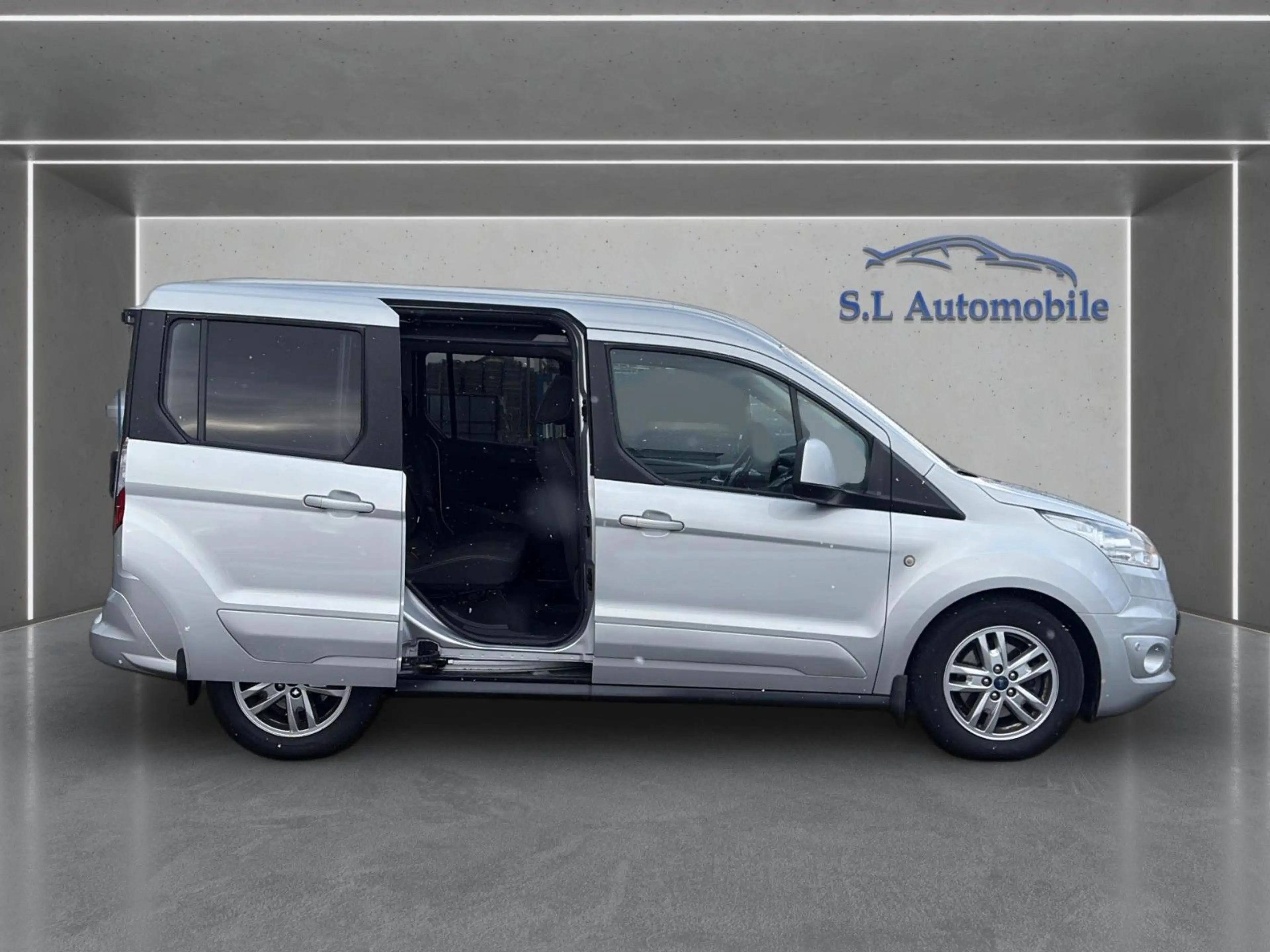 Ford Tourneo Connect Titanium Wagen Nr 096 — photo 7