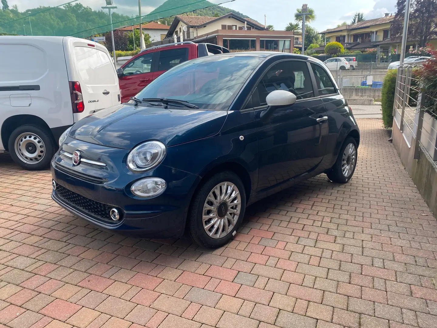Fiat 500 1.0 Hybrid Dolcevita Bleu - 1