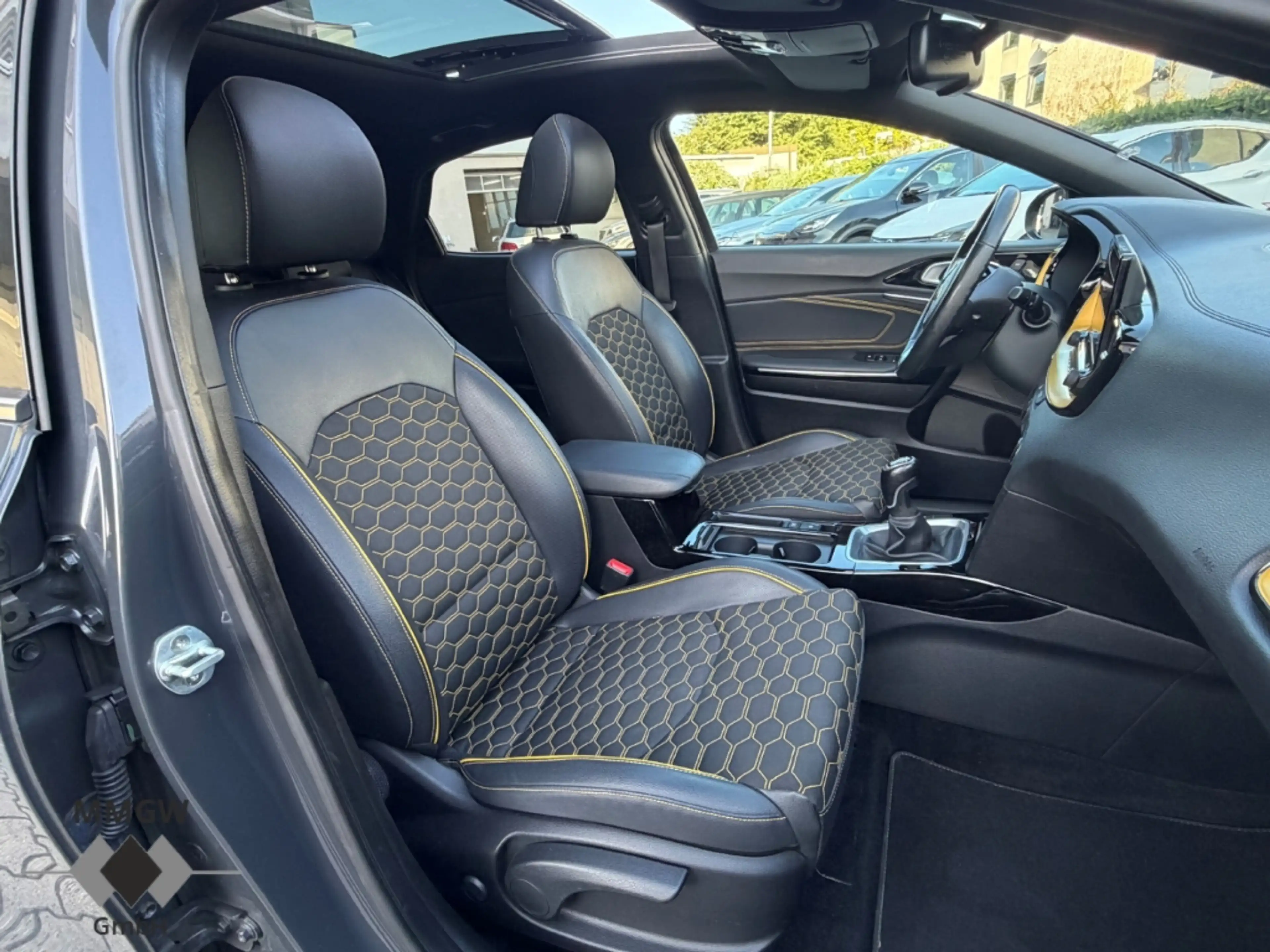 Kia XCeed Launch Edition Pano/Navi/DigitalesCockpit/JBL/Memo — photo 15