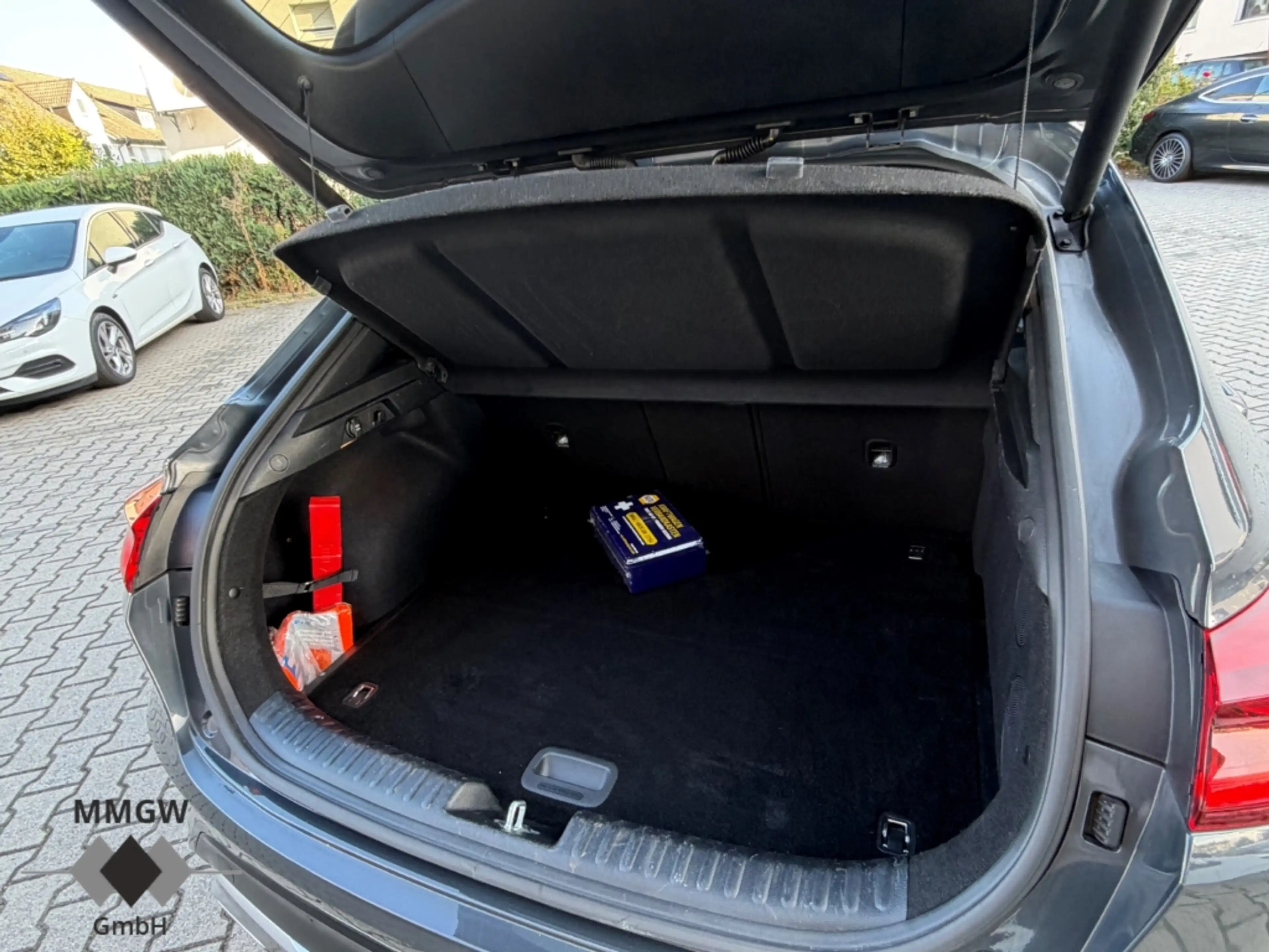 Kia XCeed Launch Edition Pano/Navi/DigitalesCockpit/JBL/Memo — photo 6