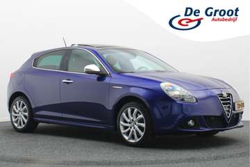 1.4 T Exclusive Panoramadak, Leer, Navigatie, Clim