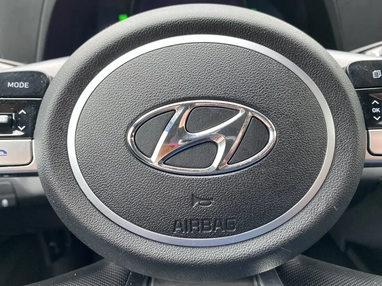 Hyundai ELANTRA снимка Hyundai ELANTRA