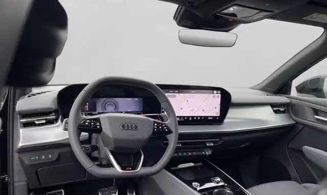 Audi Q3 view 7