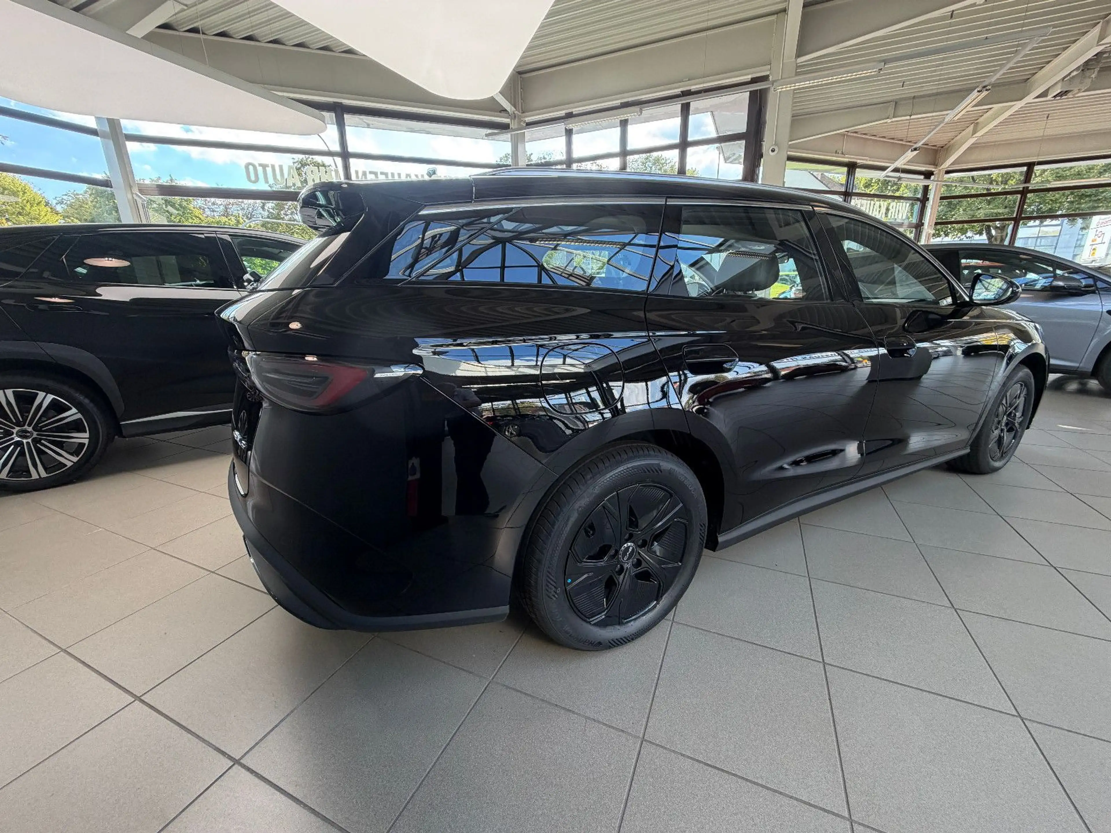 BYD Seal 6 SEAL Seal 6 Touring 1.5 PHEV DM-i 135 kW Boost — photo 4
