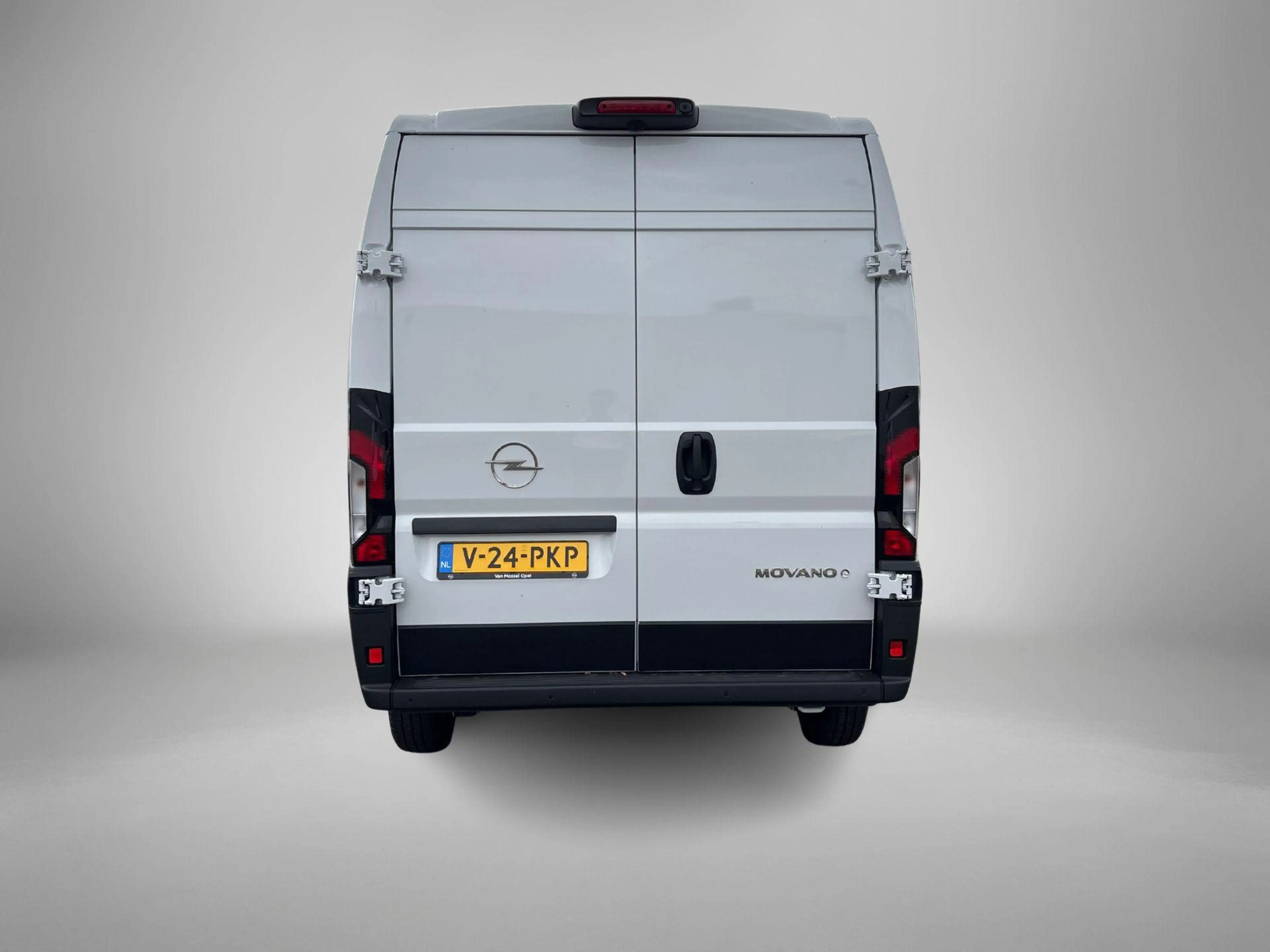 Opel Movano-e Electric 3.5t L4H3 Zwaar 110 kWh — photo 6