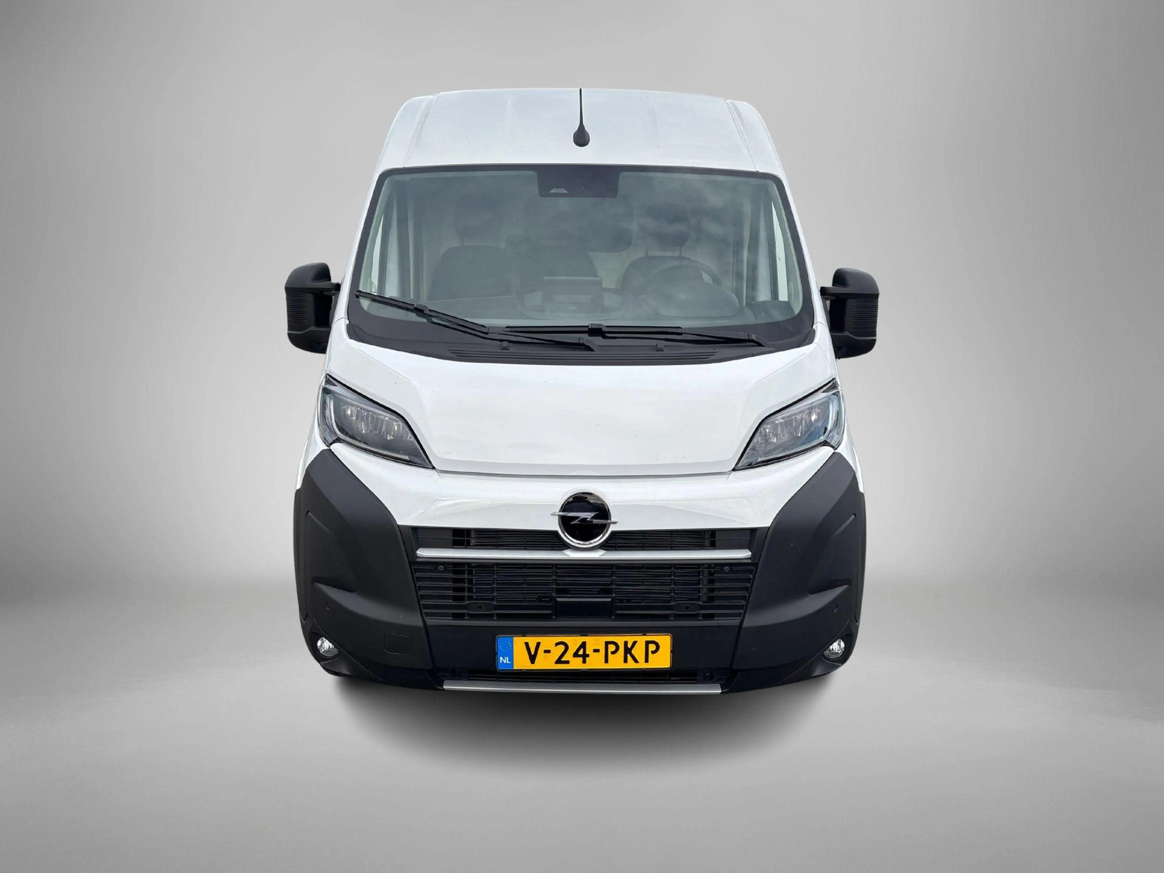 Opel Movano-e Electric 3.5t L4H3 Zwaar 110 kWh — photo 5