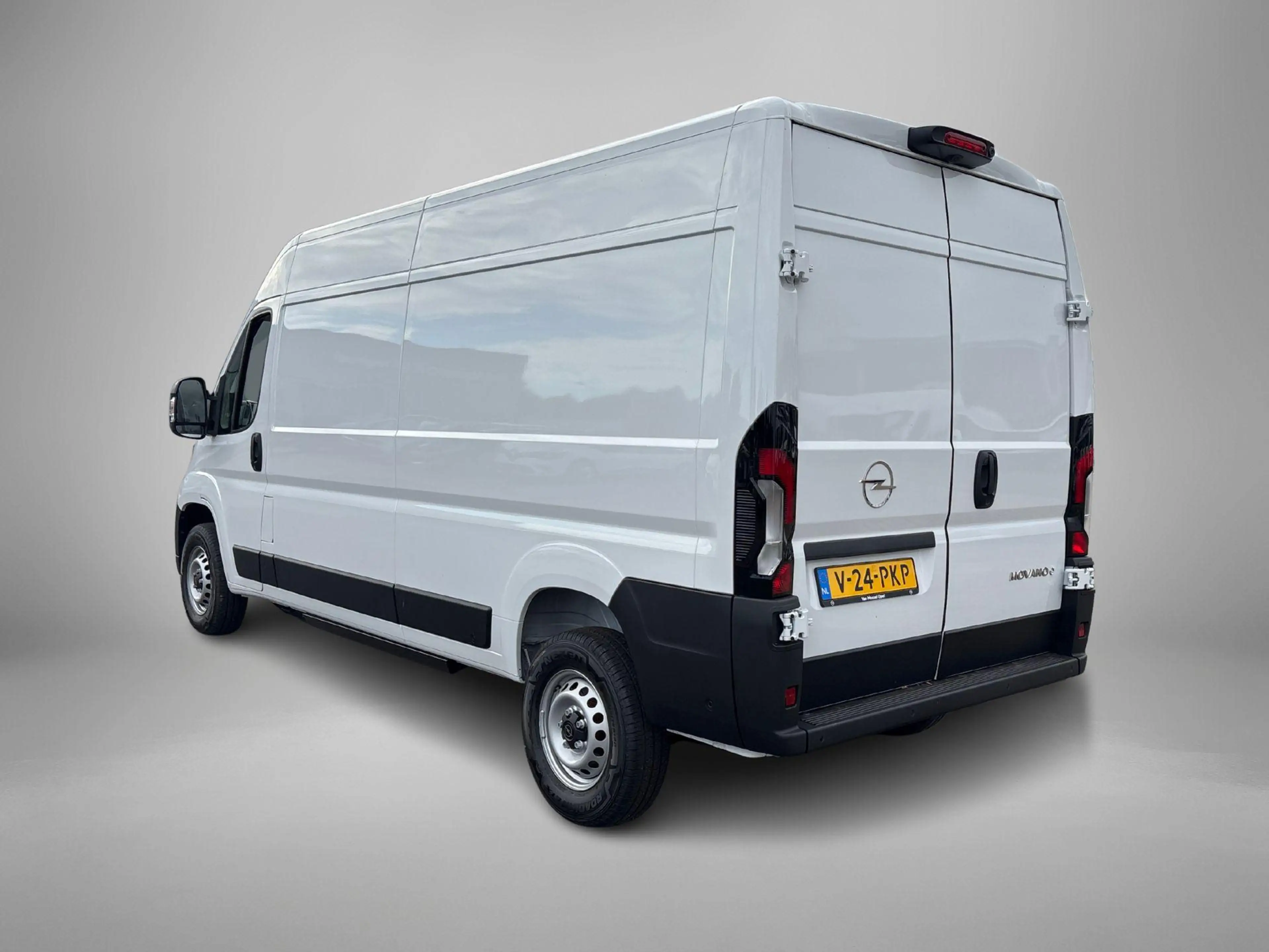 Opel Movano-e Electric 3.5t L4H3 Zwaar 110 kWh — photo 4