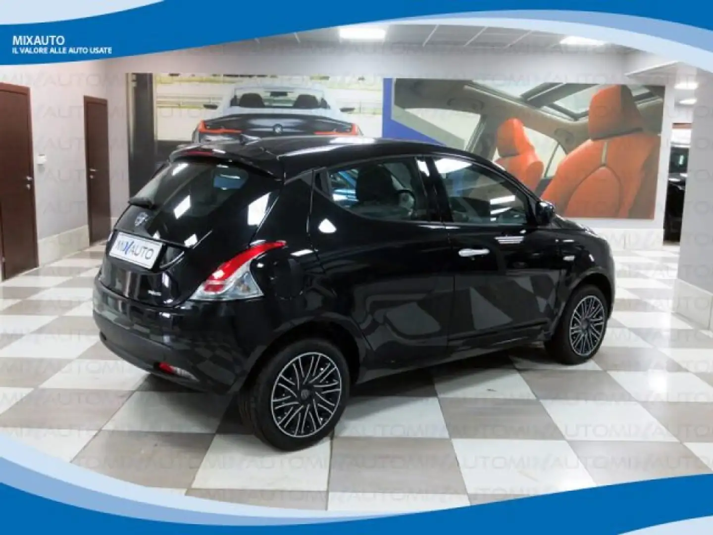 Lancia Ypsilon Hybrid 1.0 FireFly 70cv 5 Porte Gold EU6 KM Ø Nero - 2