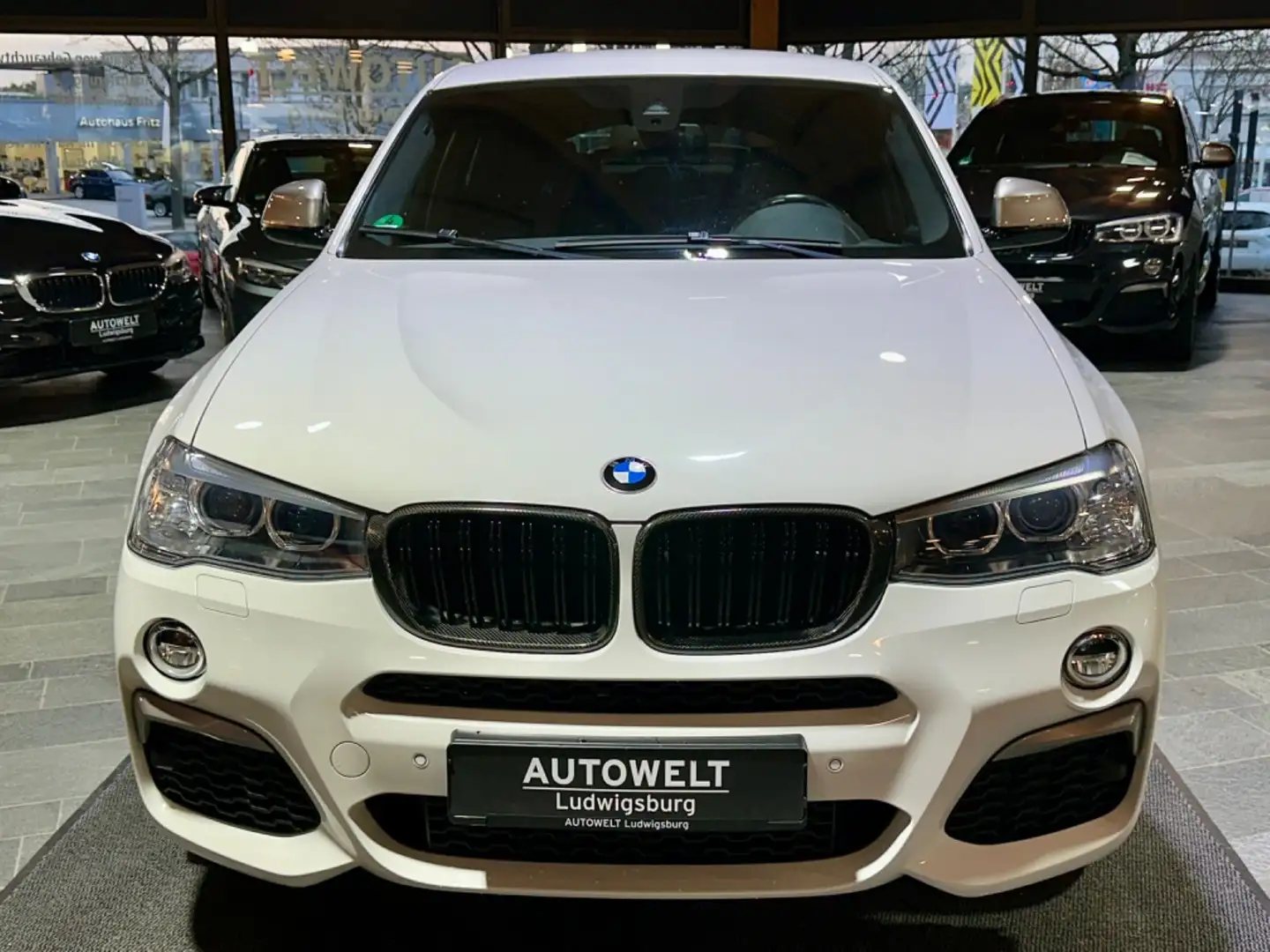 BMW X4 M40i KEYLESS-LED-NAVI-LEDER-KAMERA-ALU 20" White - 2