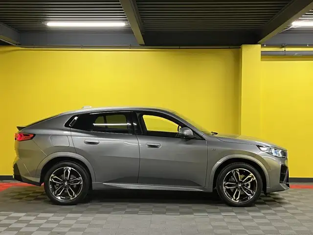 BMW X2 view 2