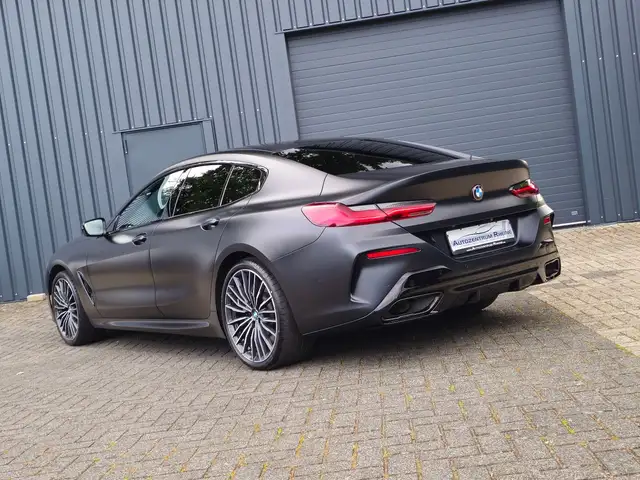 BMW 8 Series view 5