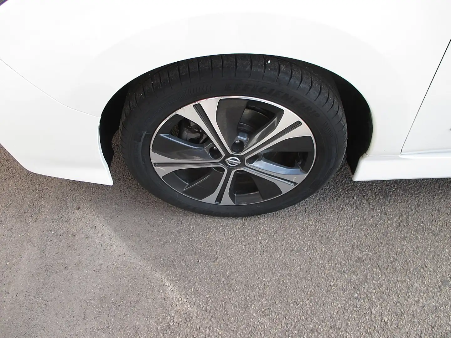 Nissan Leaf N-Connecta 40kWh Blanc - 2