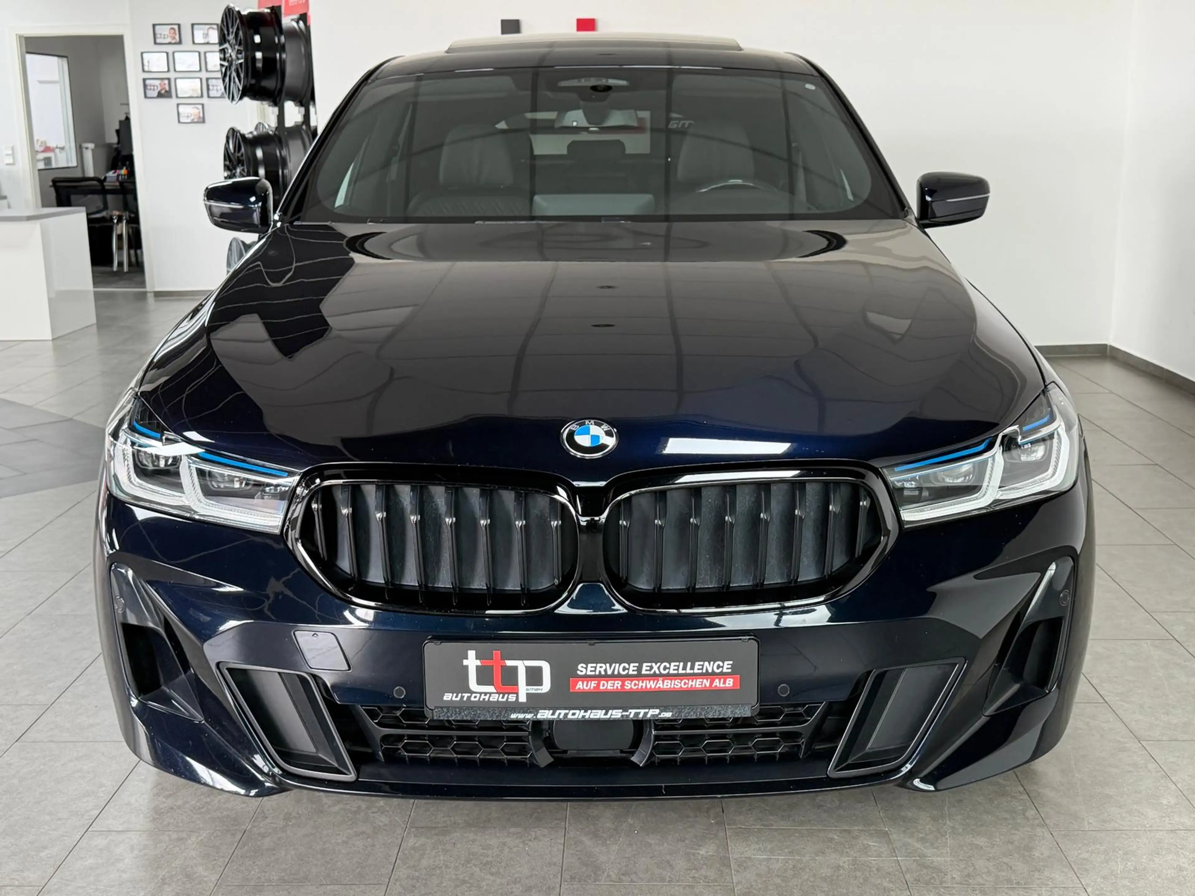 BMW 630 630d GT M-Sport X-Drive LASER Standheiz H&K AHK — photo 3