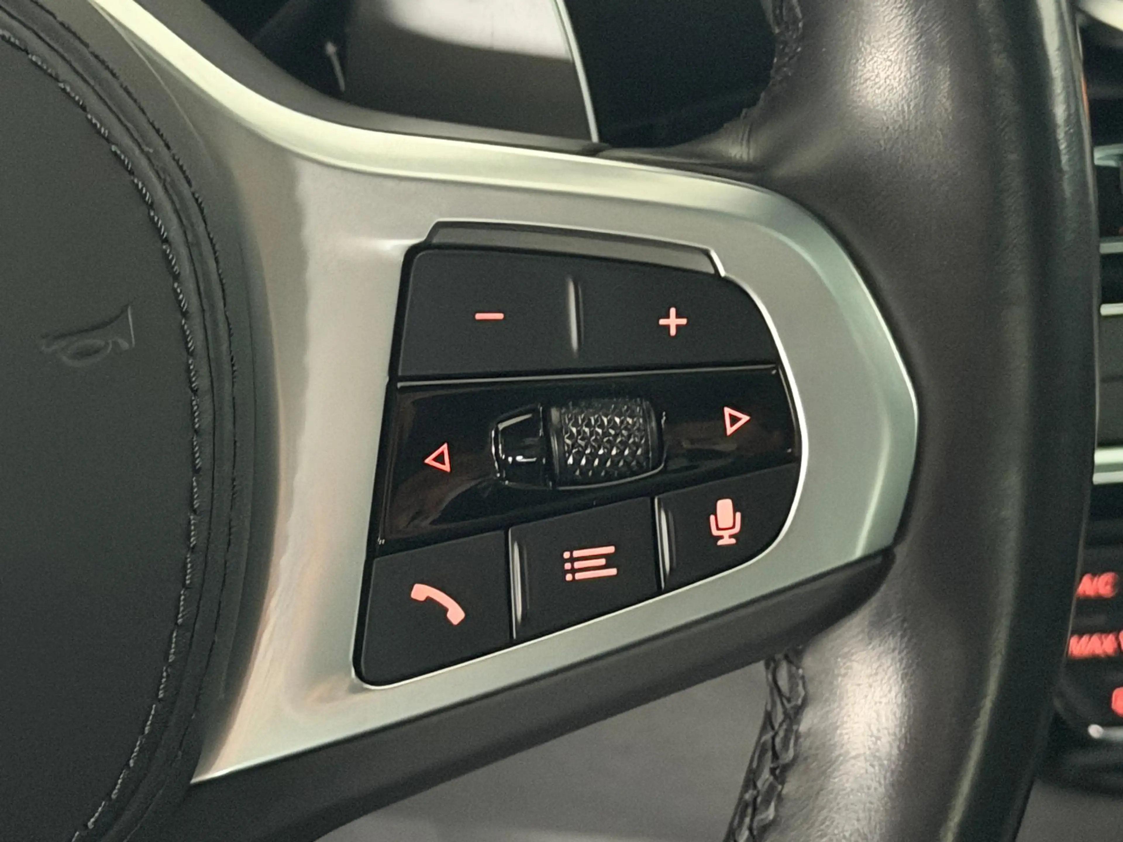 BMW 630 630d GT M-Sport X-Drive LASER Standheiz H&K AHK — photo 15