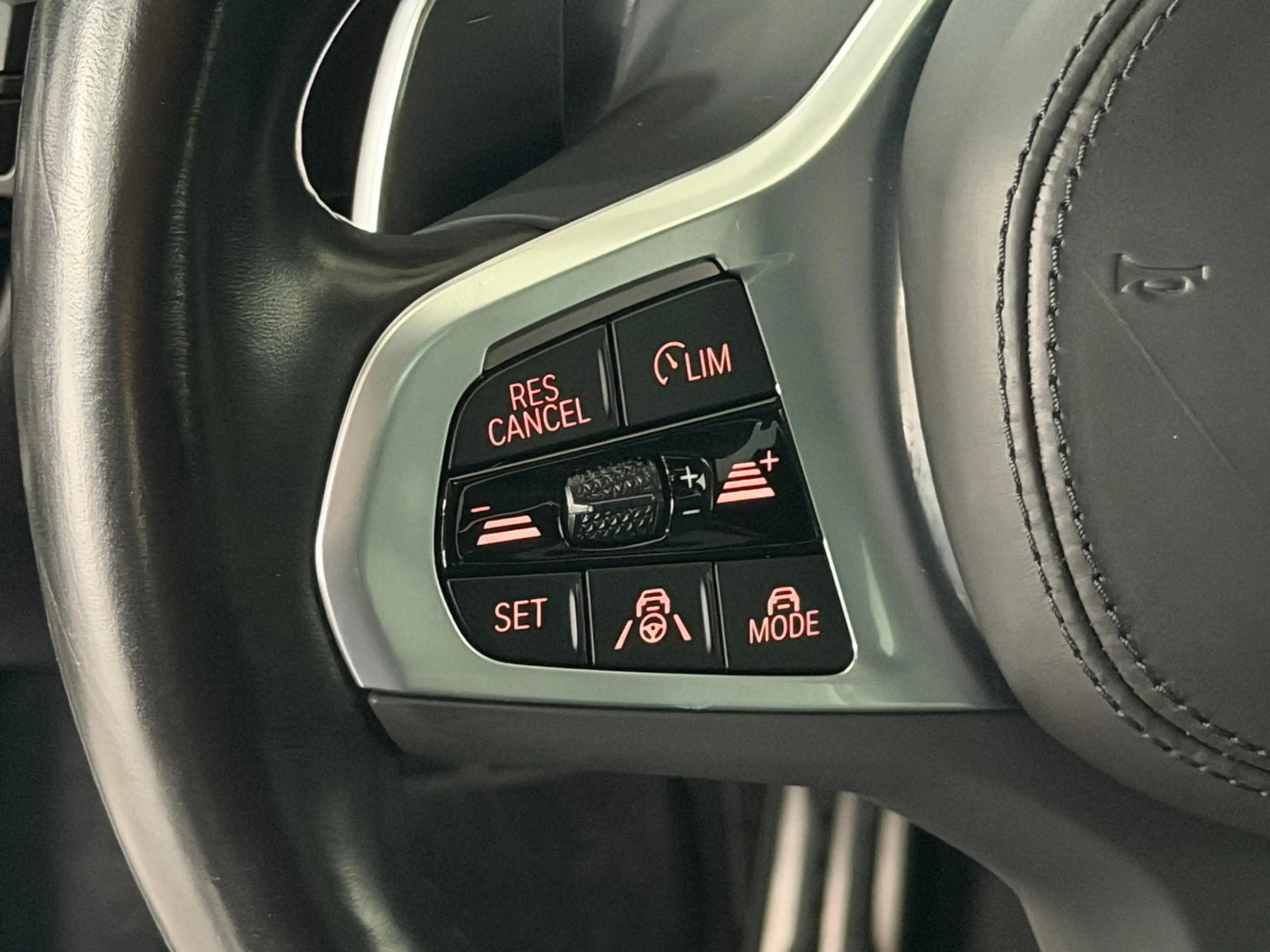 BMW 630 630d GT M-Sport X-Drive LASER Standheiz H&K AHK — photo 14