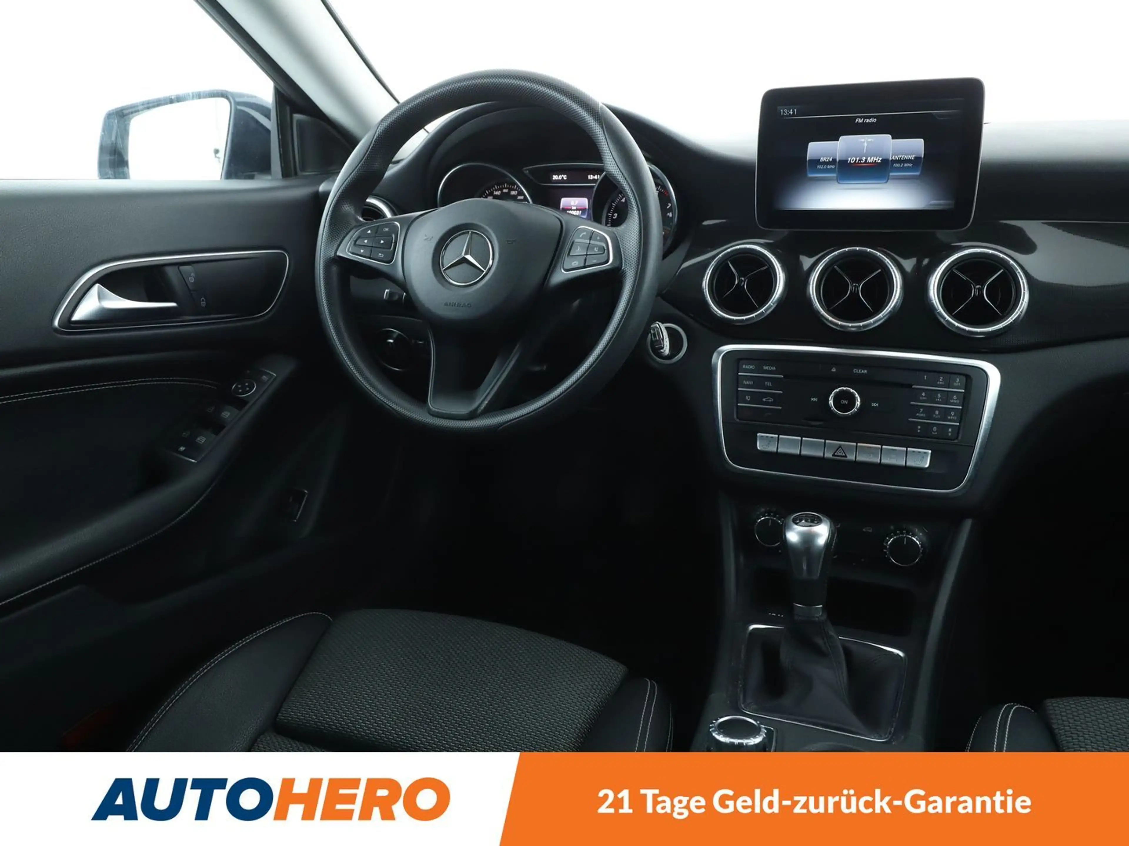 Mercedes-Benz CLA 250 250  *NAVI*LED*PDC*SHZ* — photo 13