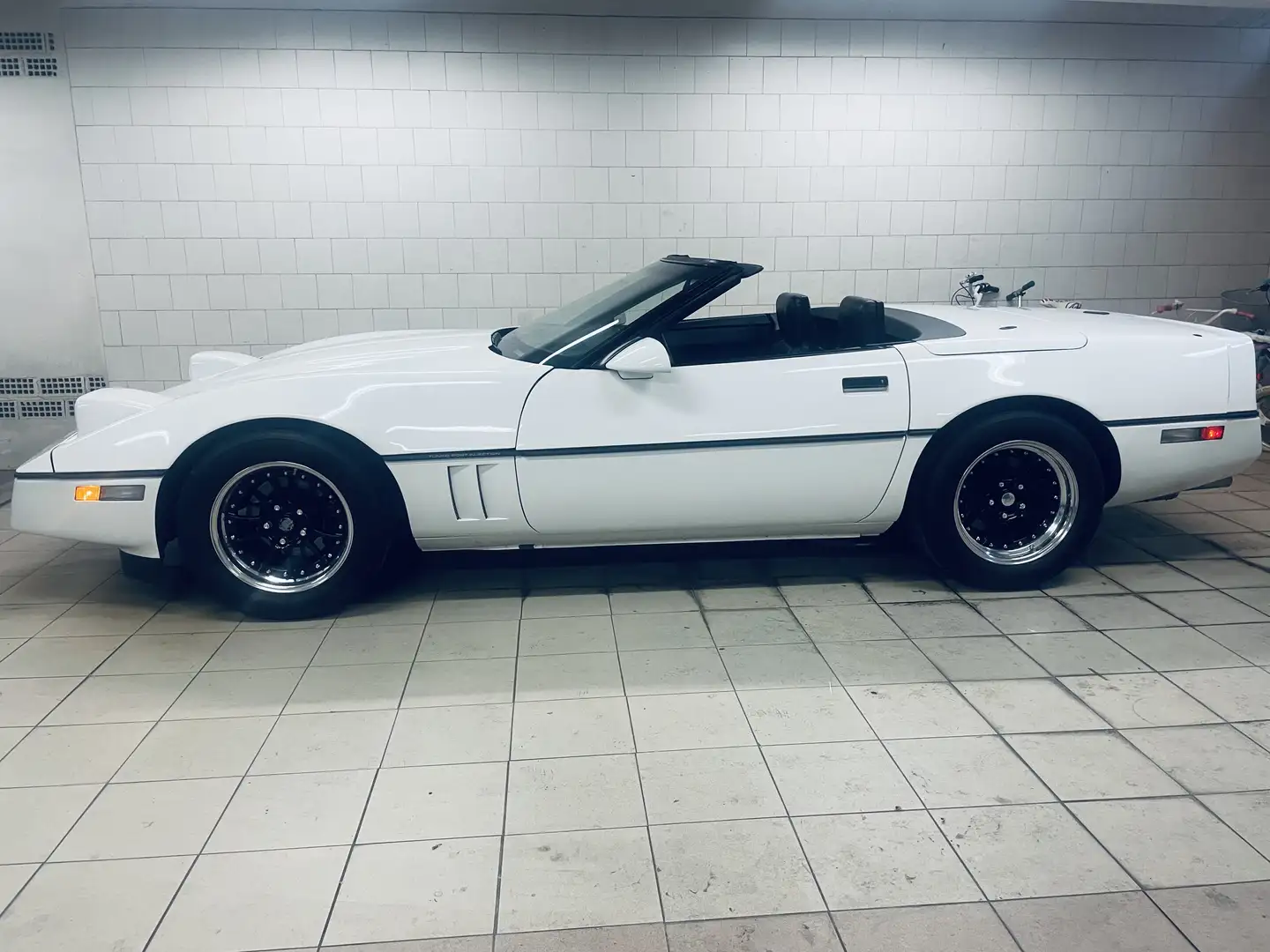 Chevrolet Corvette C4 Biały - 2