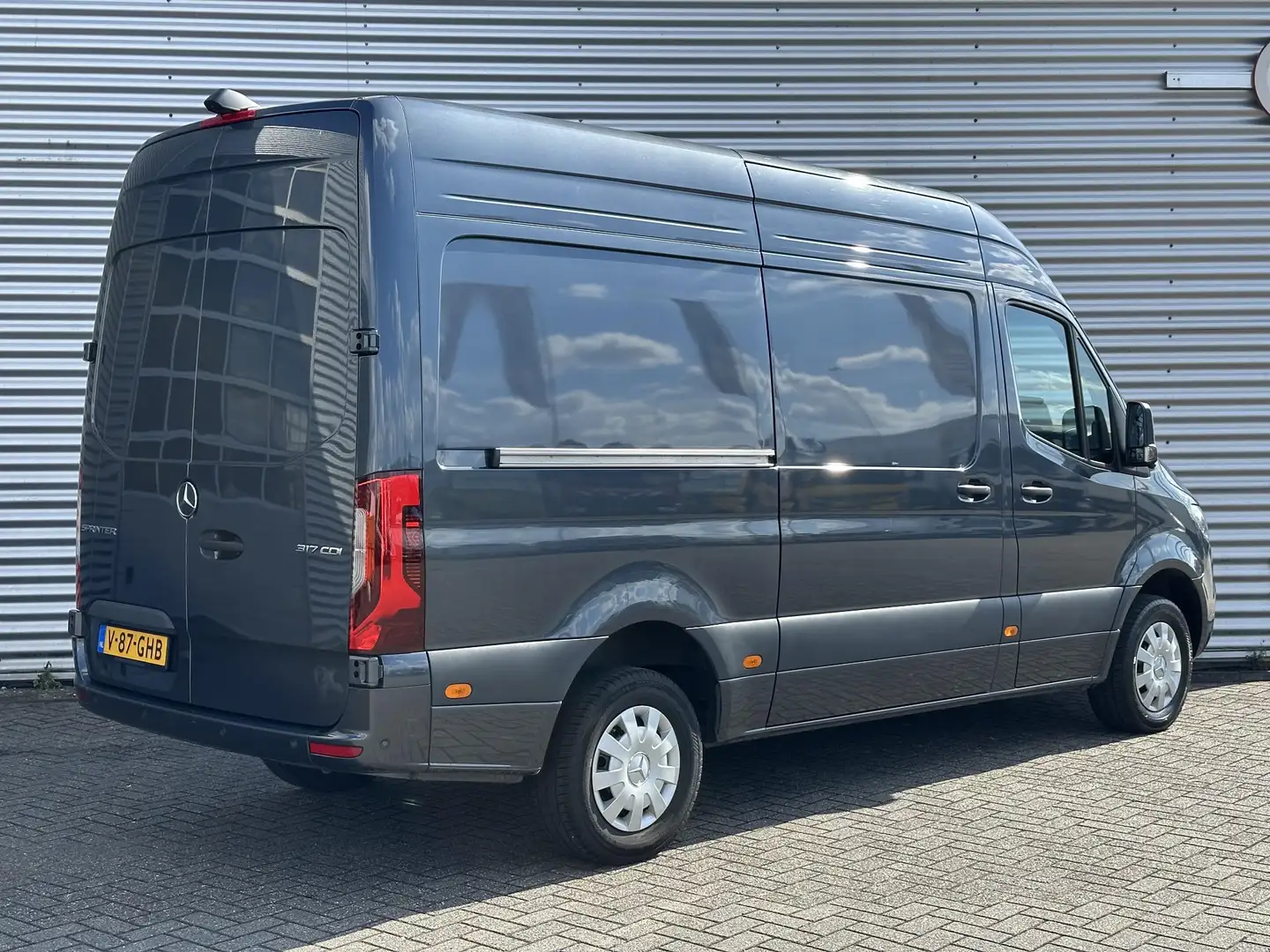 Mercedes-Benz Sprinter 317 CDI L2H2 Veel Opties Facelift Model Gris - 2