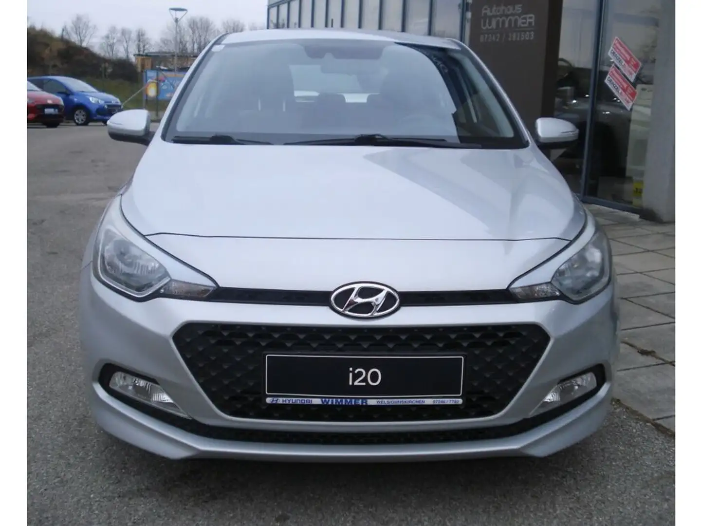 Hyundai i20 Limited Plus Silber - 2