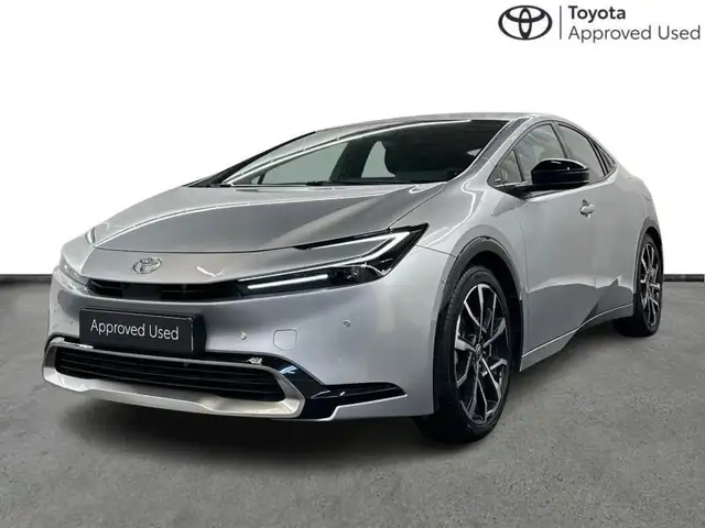 Toyota Prius 223hp PHEV Solar Edition | full option