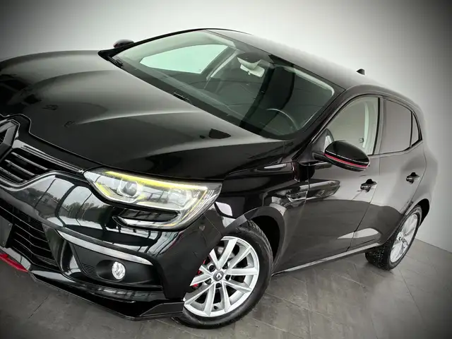 Renault Megane view 3