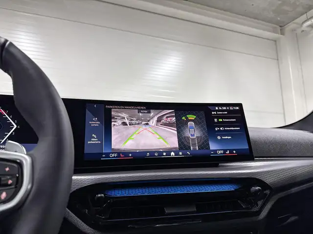 BMW 4 Series view 13