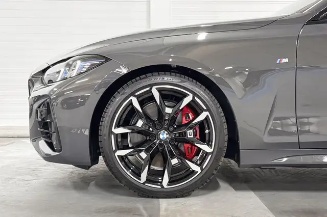 BMW 4 Series view 4