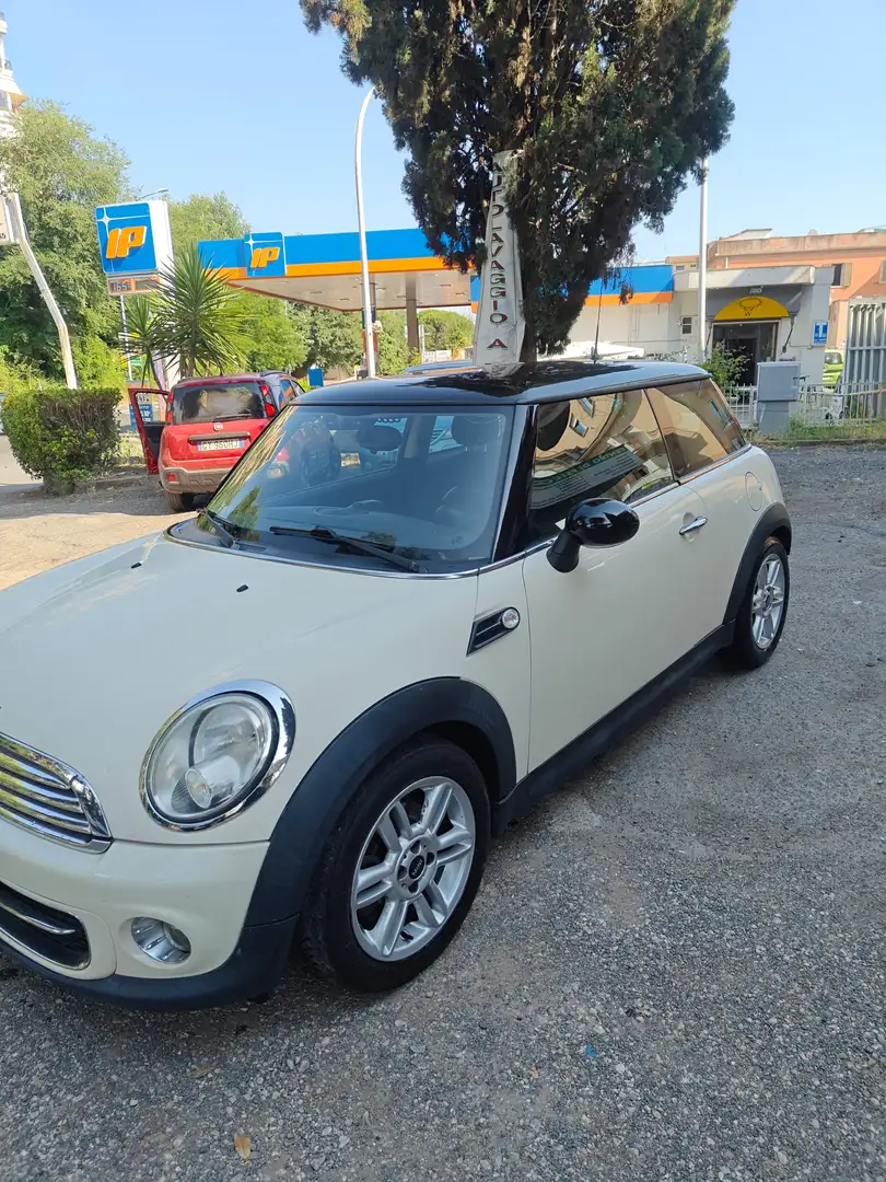 MINI Cooper D Mini III R56 2011 Hatchback1.6 112cv FL Blanc - 1
