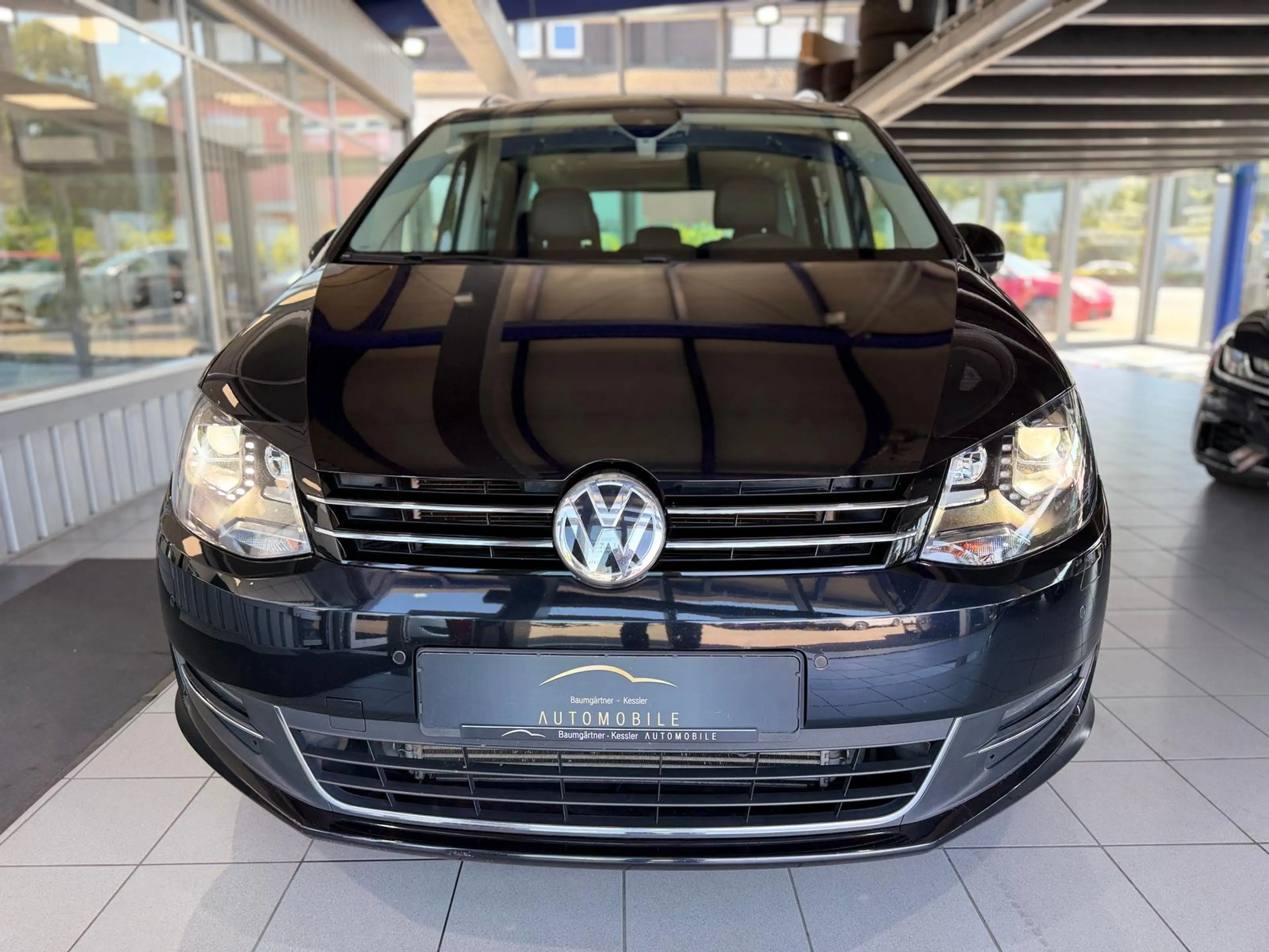 Volkswagen Sharan Highline 2.0TSI DSG 7-Sitzer XEN KAM HIFI — photo 4