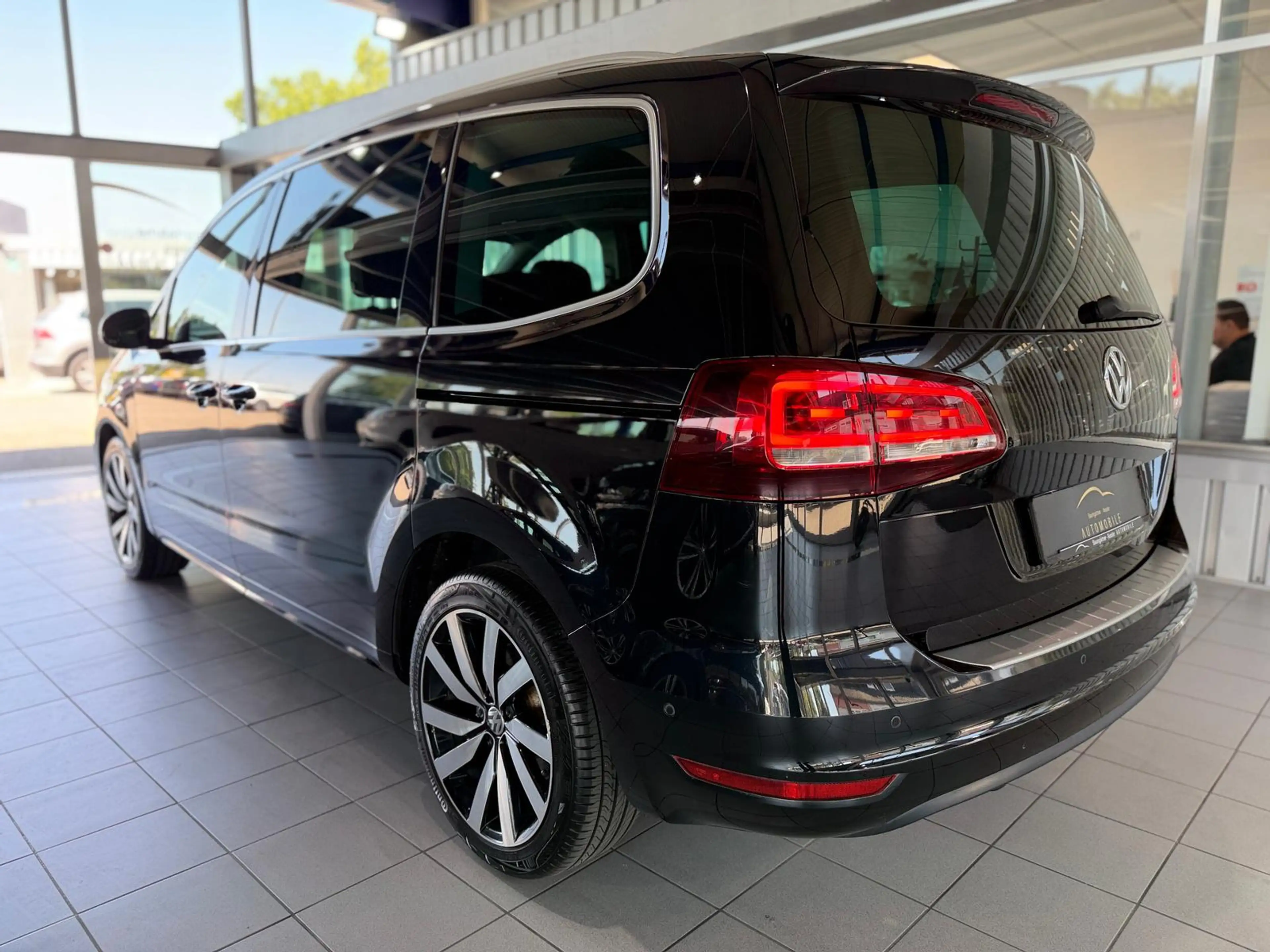 Volkswagen Sharan Highline 2.0TSI DSG 7-Sitzer XEN KAM HIFI — photo 7