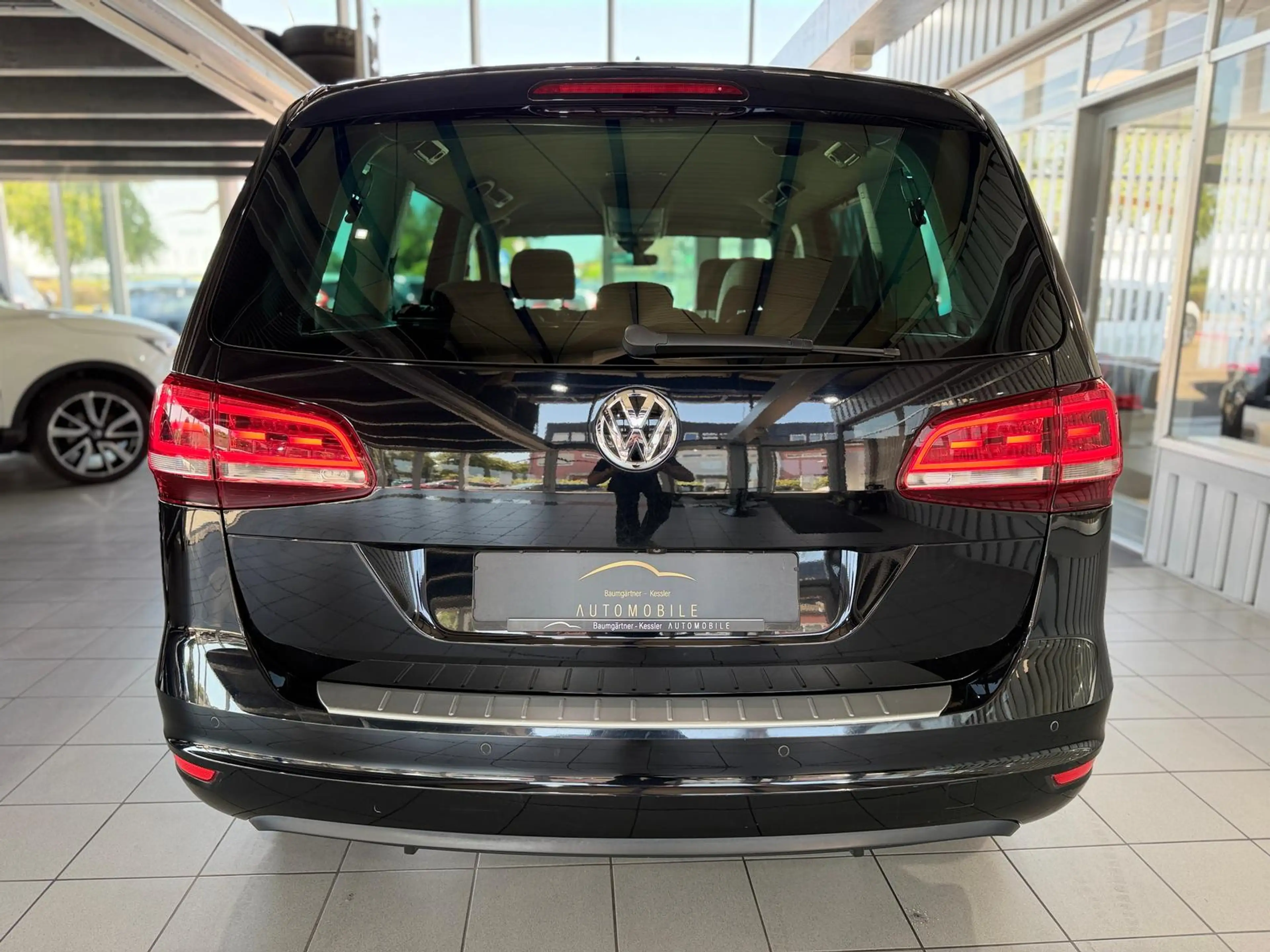 Volkswagen Sharan Highline 2.0TSI DSG 7-Sitzer XEN KAM HIFI — photo 8
