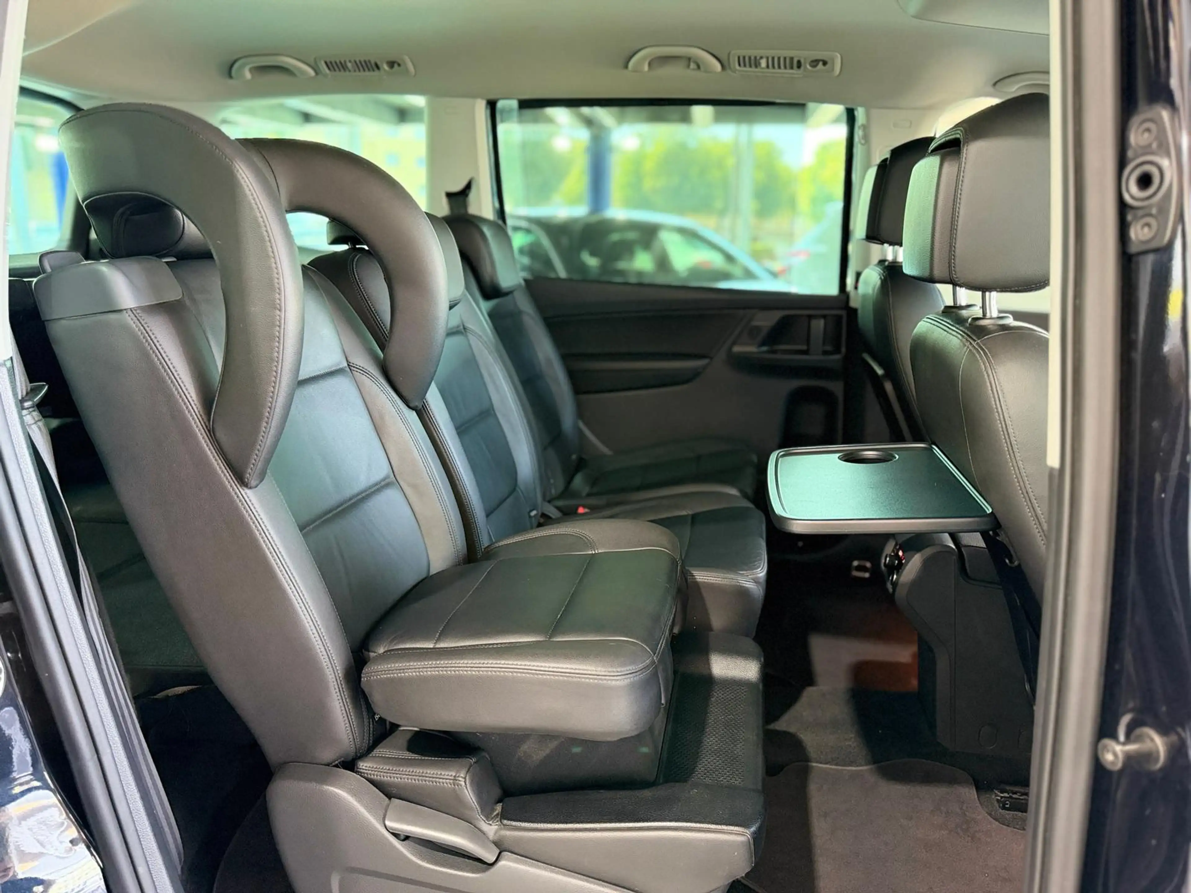 Volkswagen Sharan Highline 2.0TSI DSG 7-Sitzer XEN KAM HIFI — photo 25
