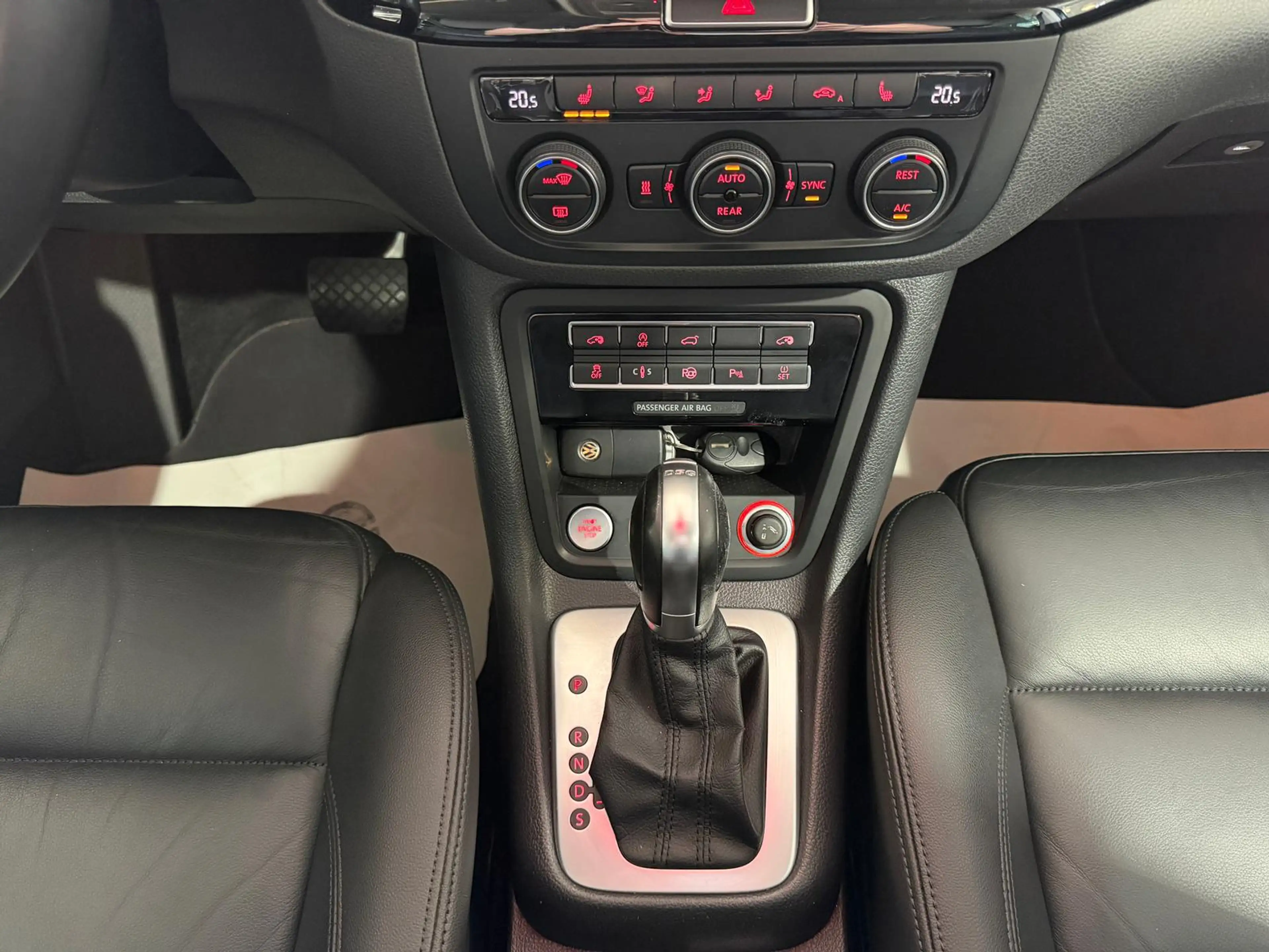 Volkswagen Sharan Highline 2.0TSI DSG 7-Sitzer XEN KAM HIFI — photo 21