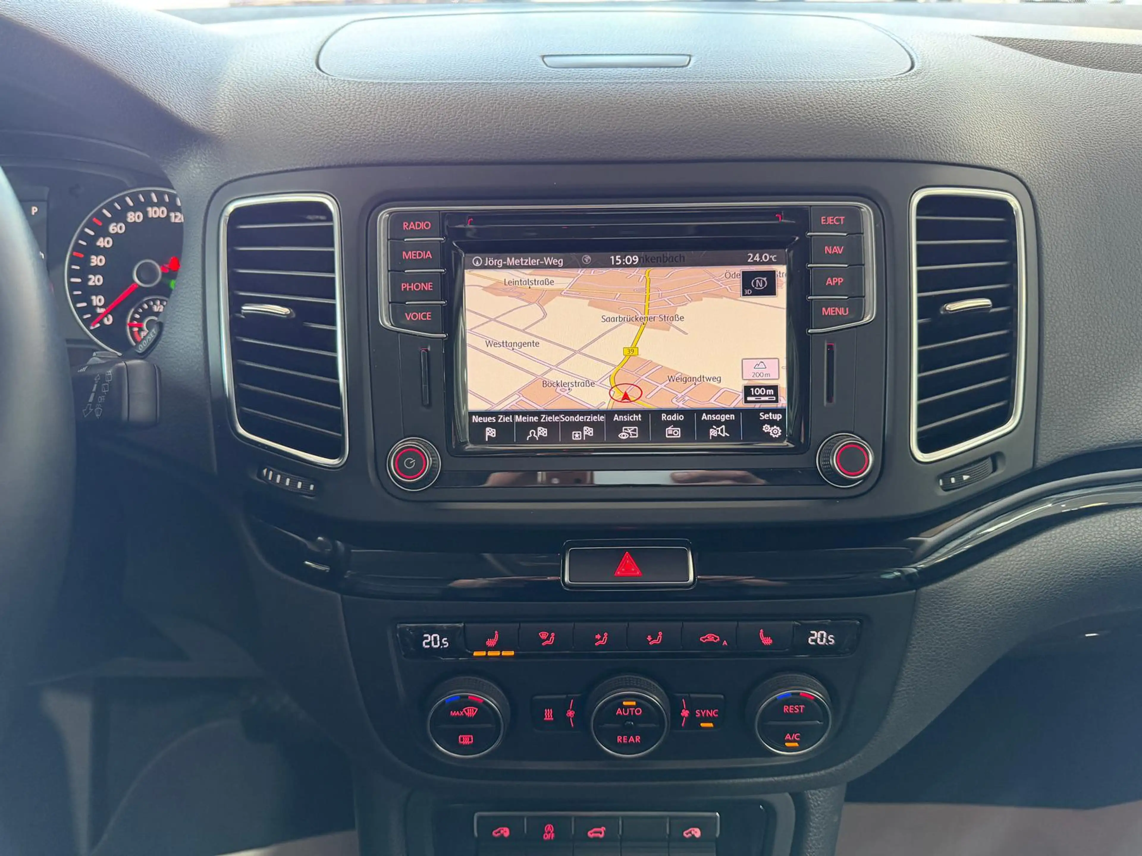 Volkswagen Sharan Highline 2.0TSI DSG 7-Sitzer XEN KAM HIFI — photo 20
