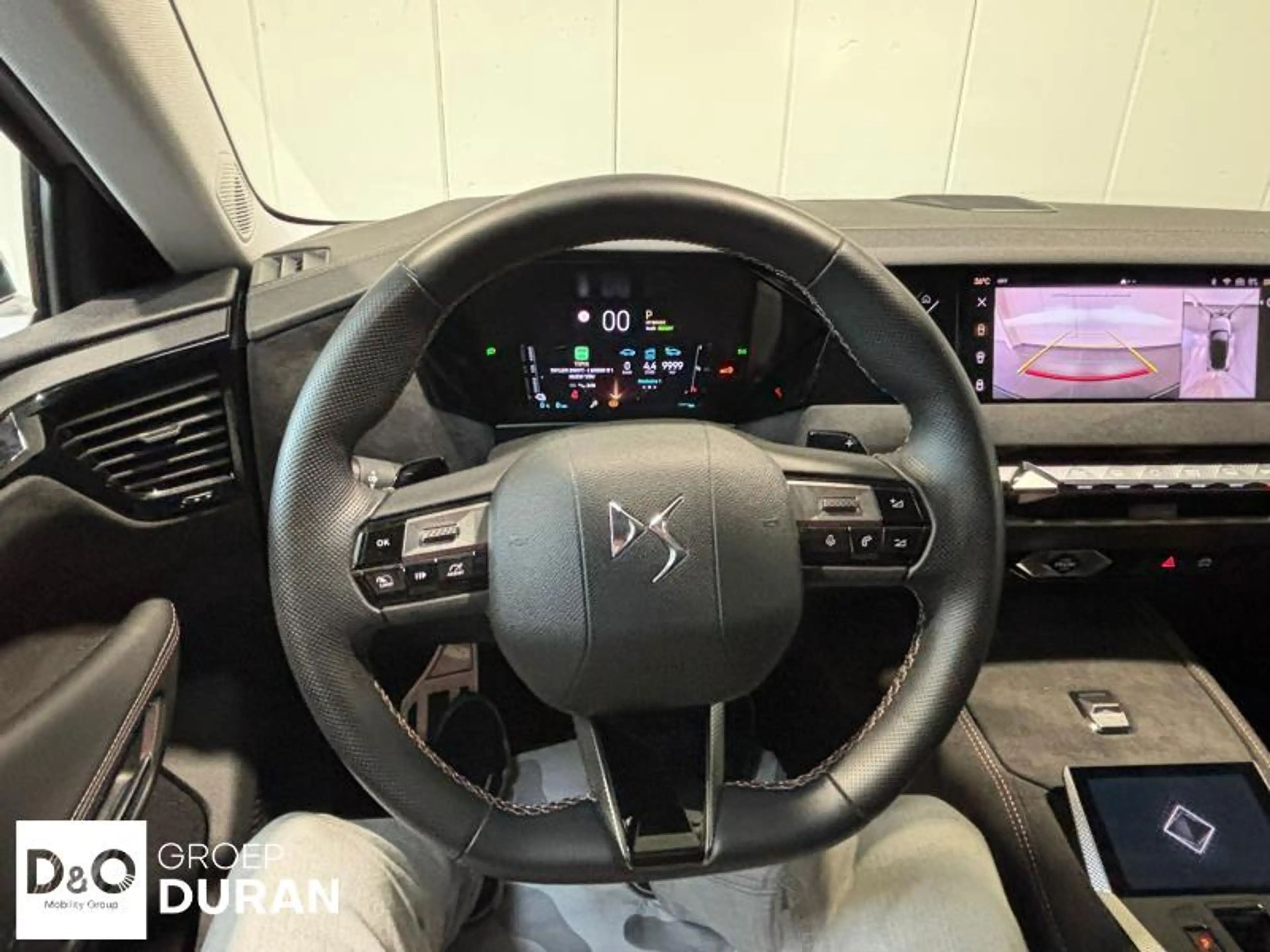 DS Automobiles DS 4 Crossback Performance Line + E-TENSE — photo 12