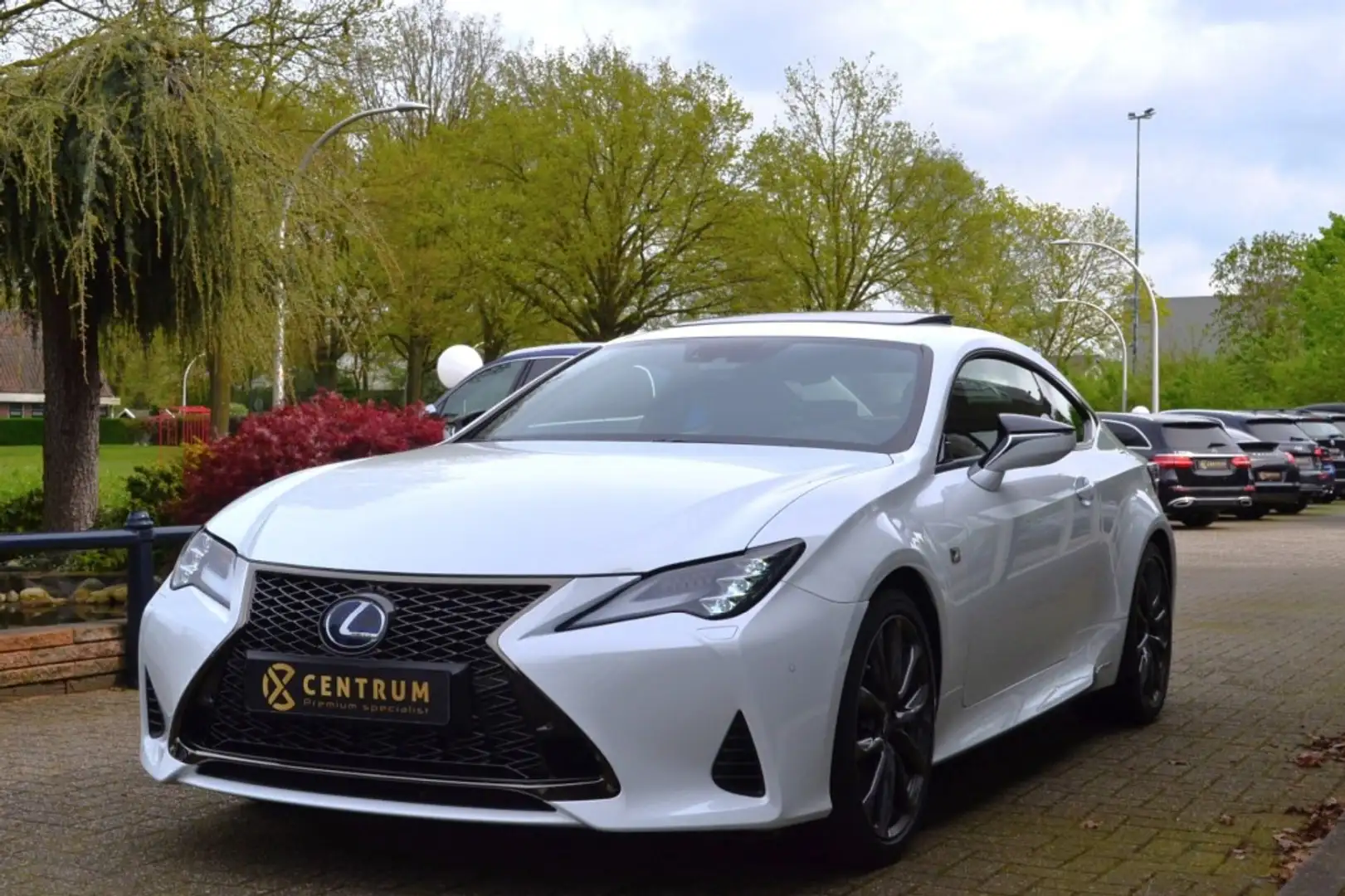 Lexus RC 300h RC 300h Coupe F Sport Alle opties Bianco - 1