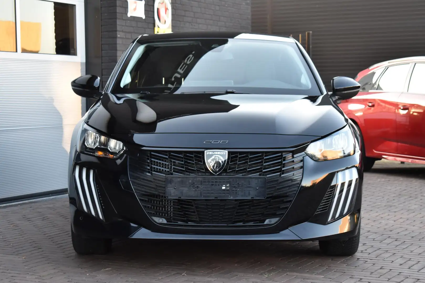 Peugeot 208 1.2 PureTech 100 PK Aut Allure Aut. | Carplay | Na Zwart - 2