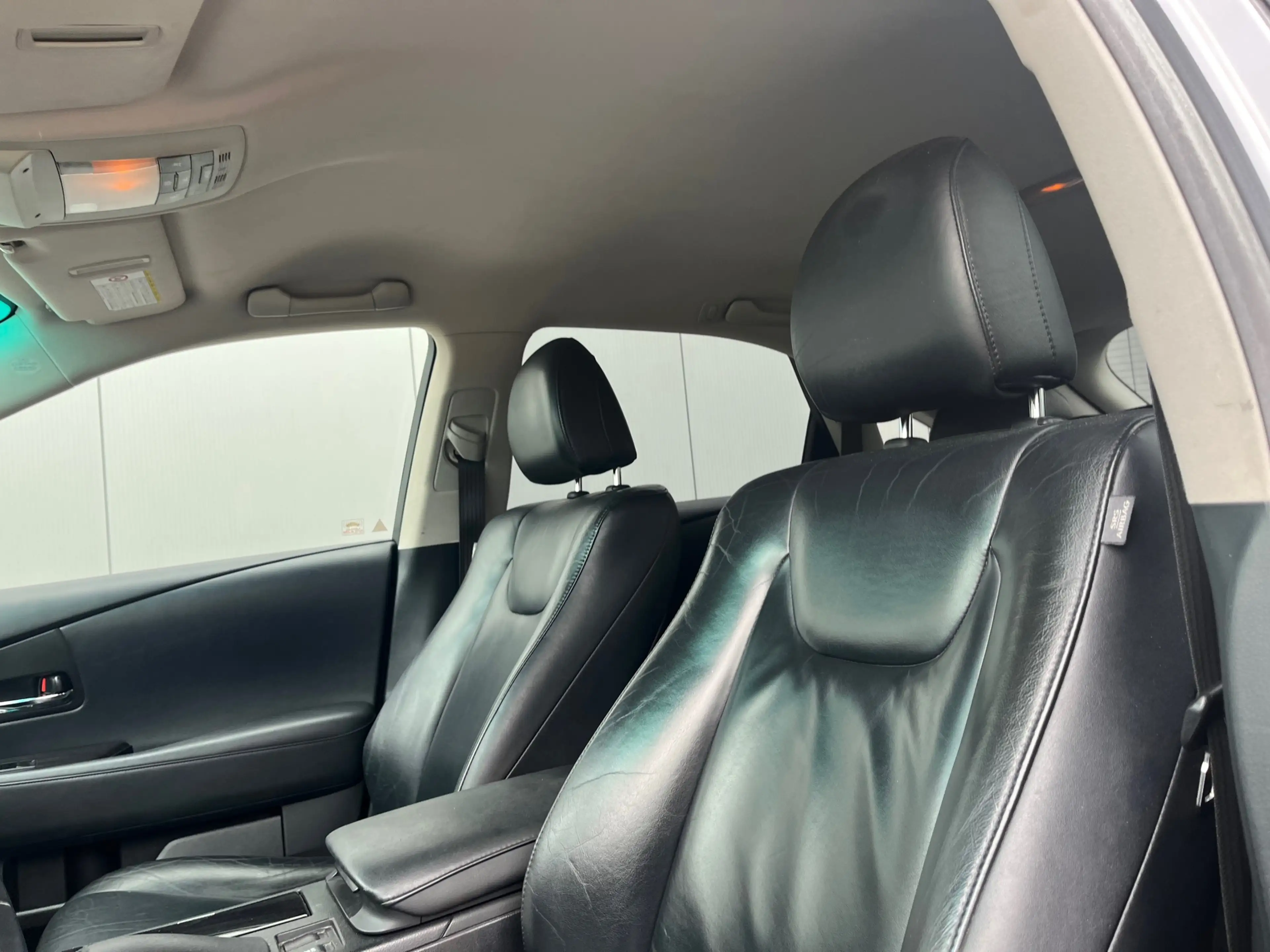 Lexus RX 450h 4WD Tech — photo 8