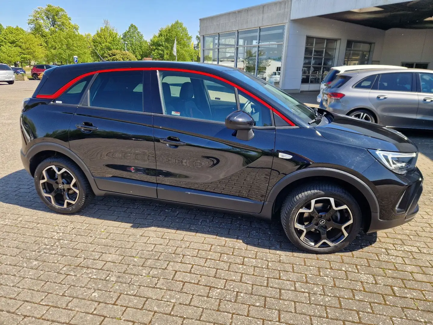 Opel Crossland X GS Line AT Schwarz - 1