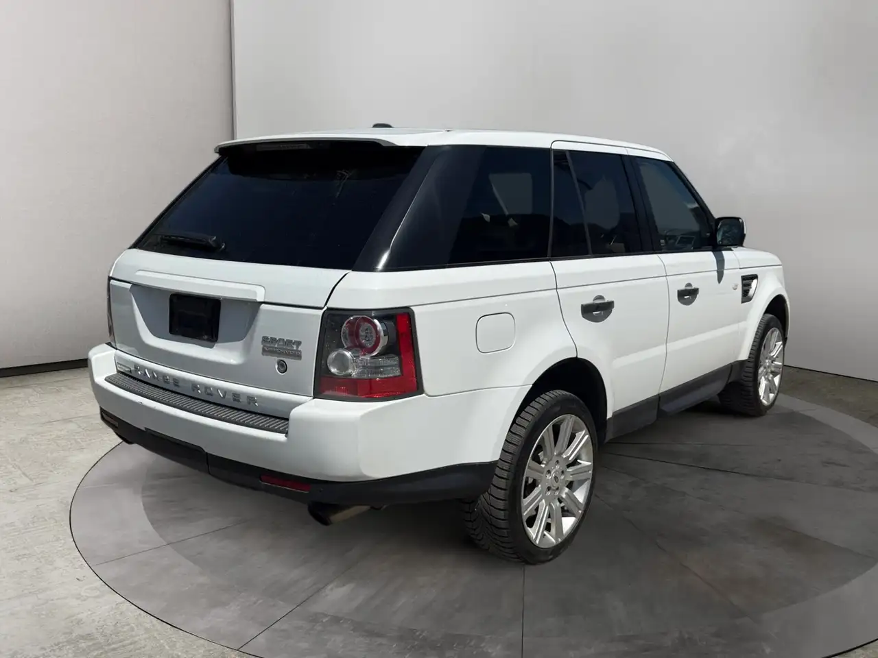 Land Rover Range Rover Sport photo Land Rover Range Rover Sport